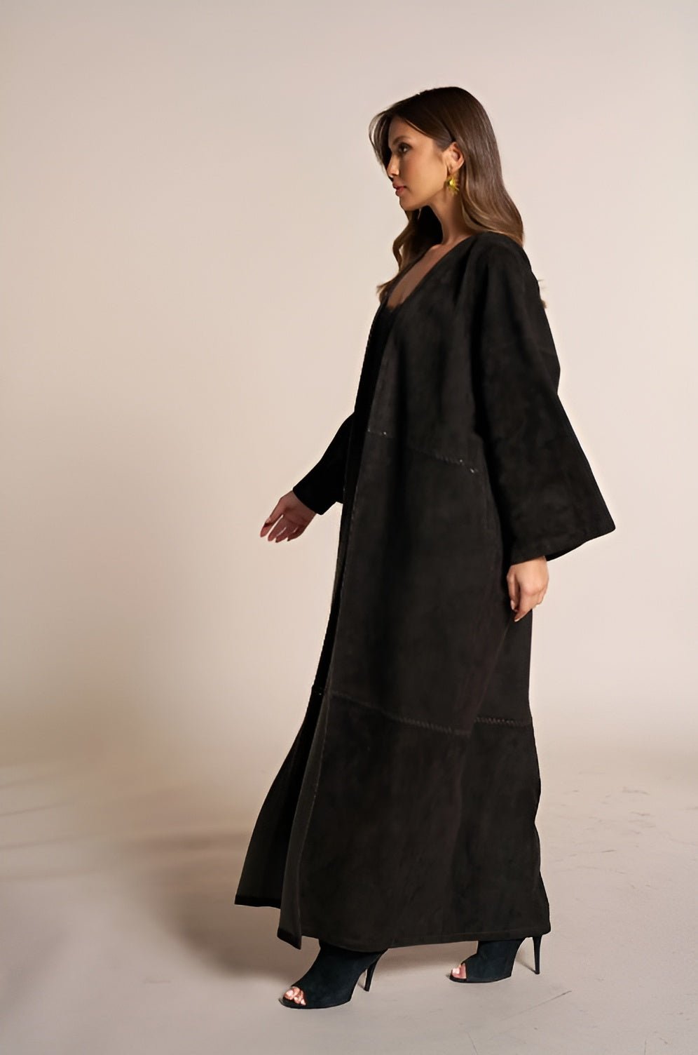 SISWSSS - BK ABAYA - SARA INTABI - MIRA Y MANO