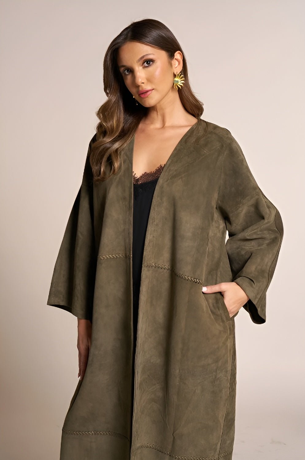 SISWSSS - OL ABAYA - SARA INTABI - MIRA Y MANO