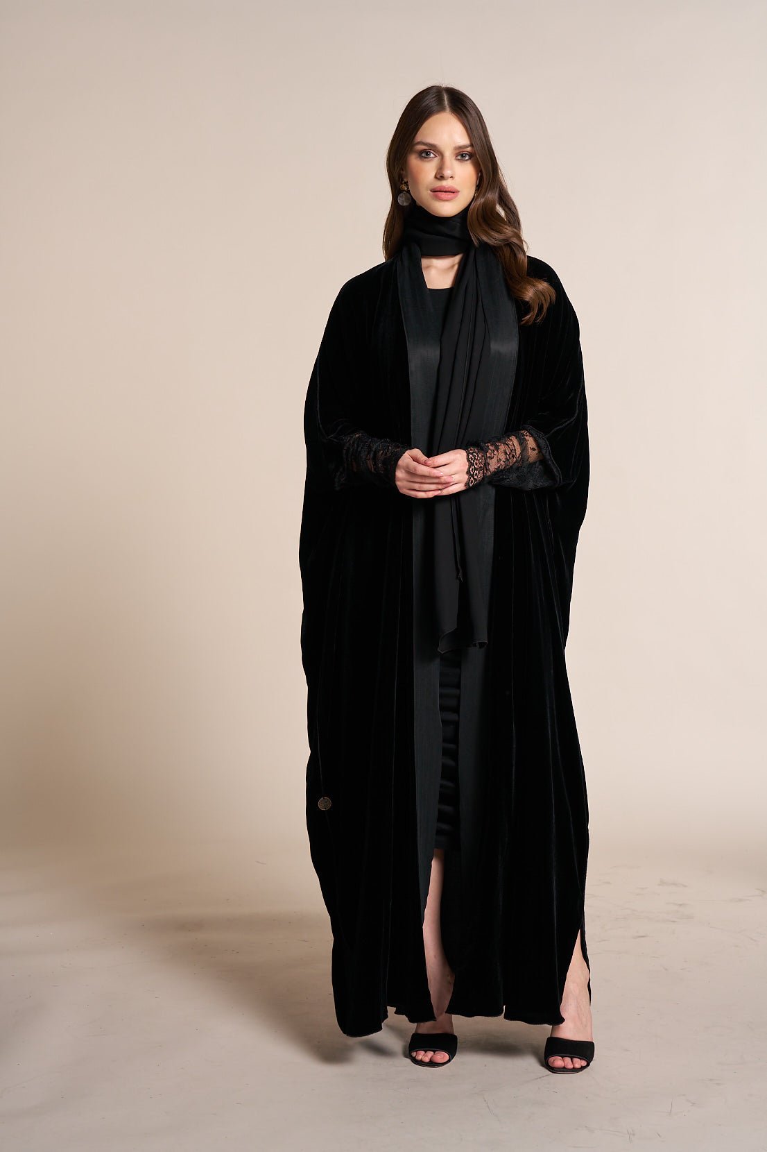 SISWVALS - BK ABAYA - SARA INTABI - MIRA Y MANO