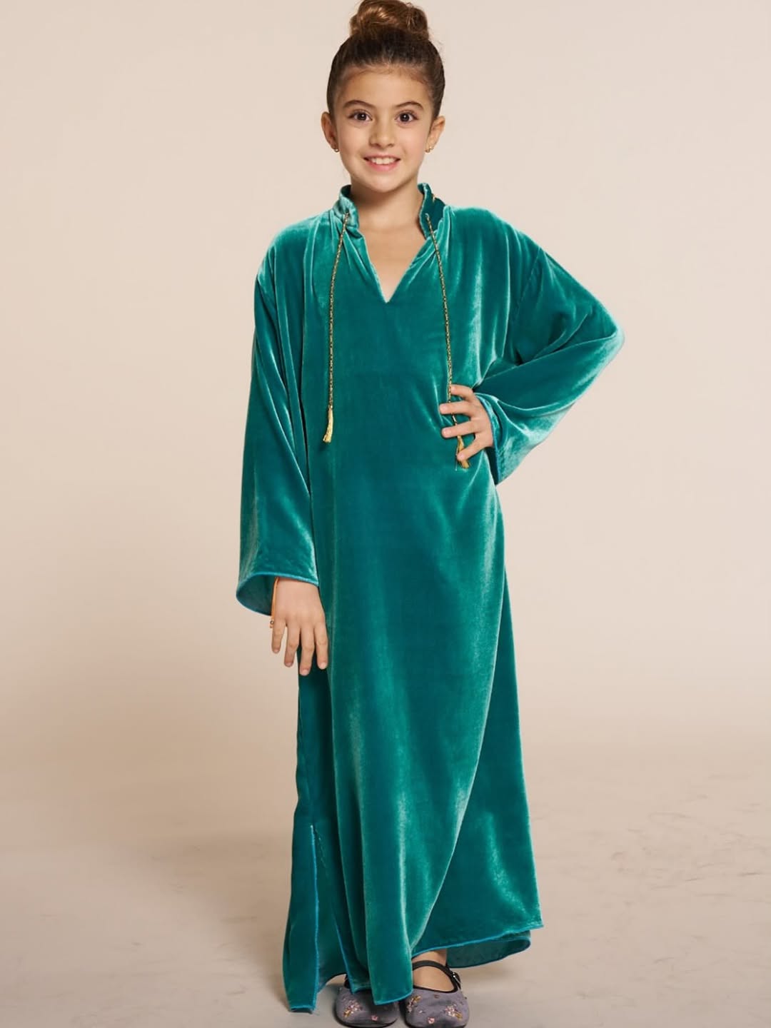 SISWVQKT KAFTAN - SARA INTABI - MIRA Y MANO