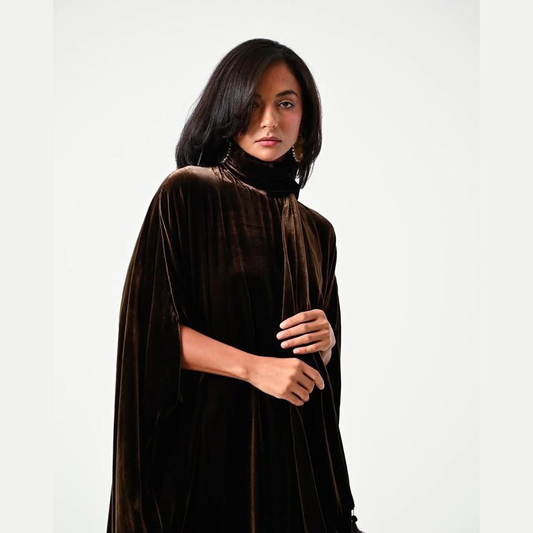 SIWJFB KAFTAN - SARA INTABI - MIRA Y MANO