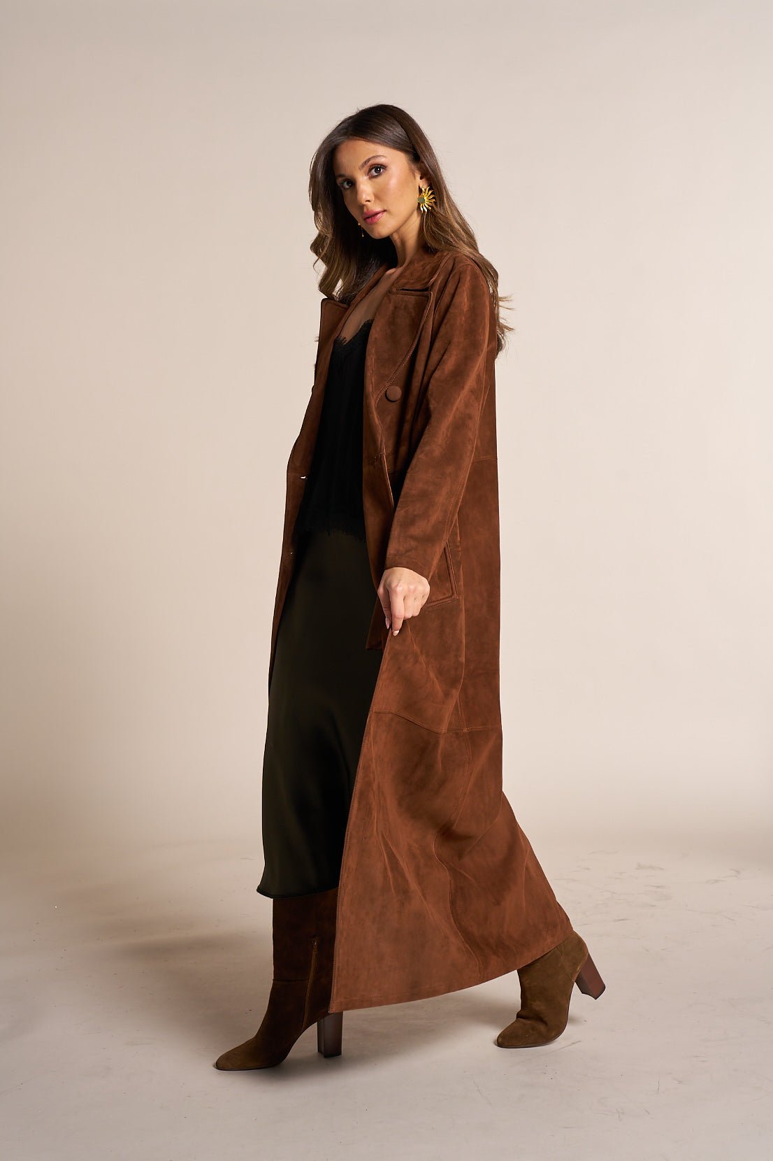 SIWSSCB ABAYA - SARA INTABI - MIRA Y MANO