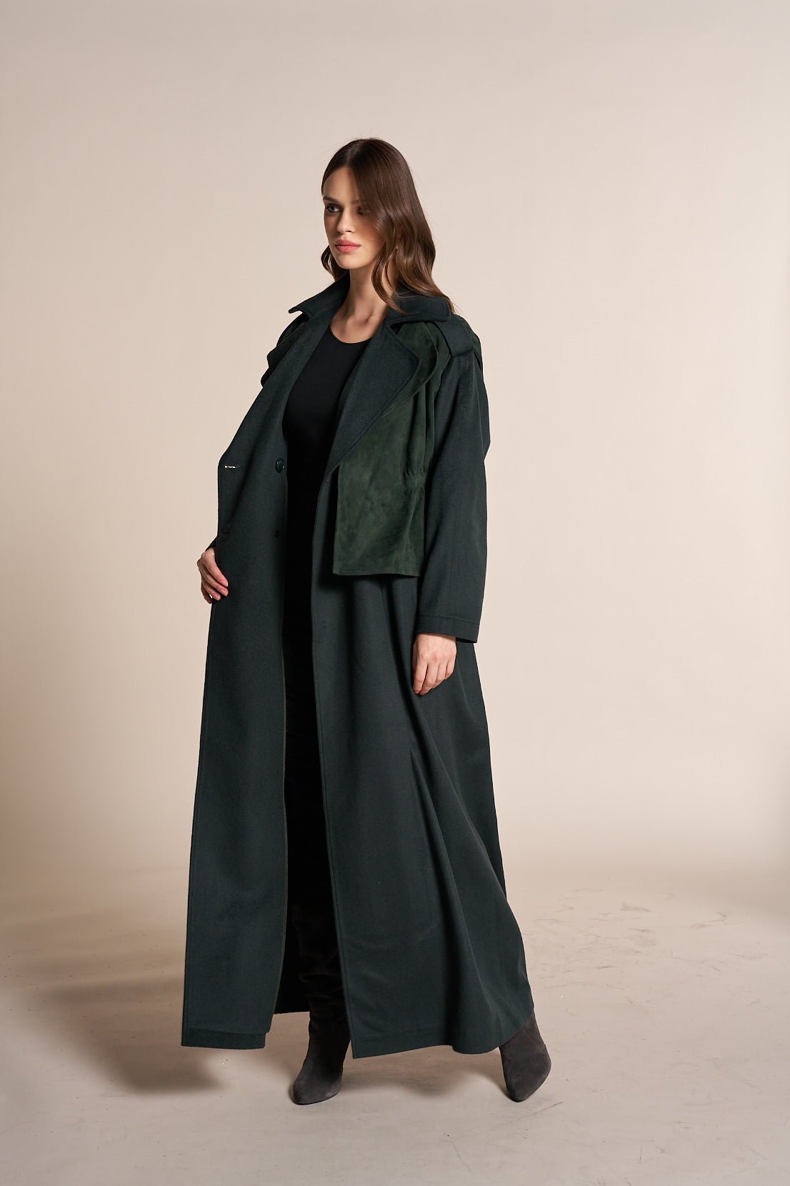 SIWWCS - DG ABAYA - SARA INTABI - MIRA Y MANO