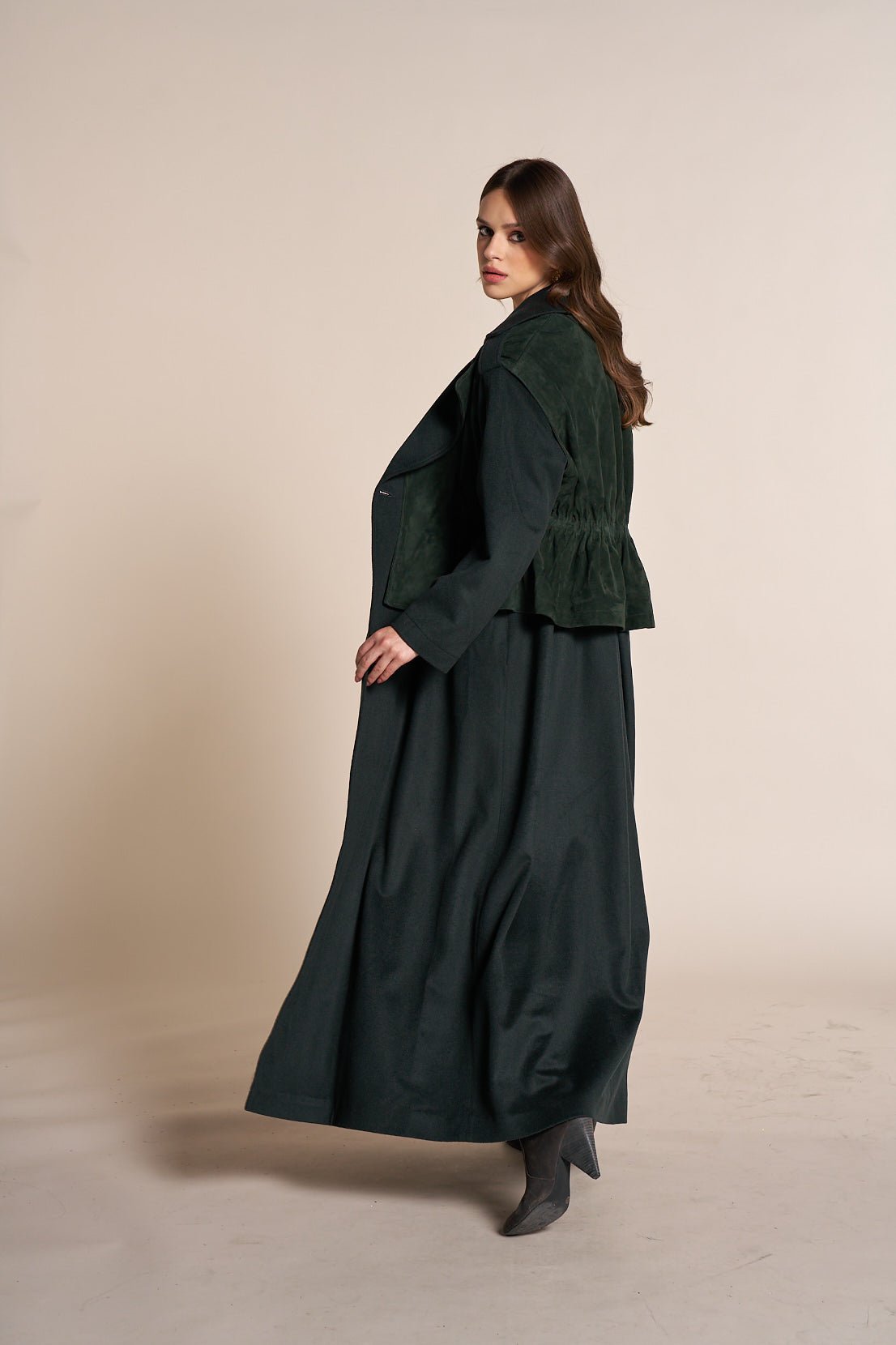 SIWWCS - DG ABAYA - SARA INTABI - MIRA Y MANO