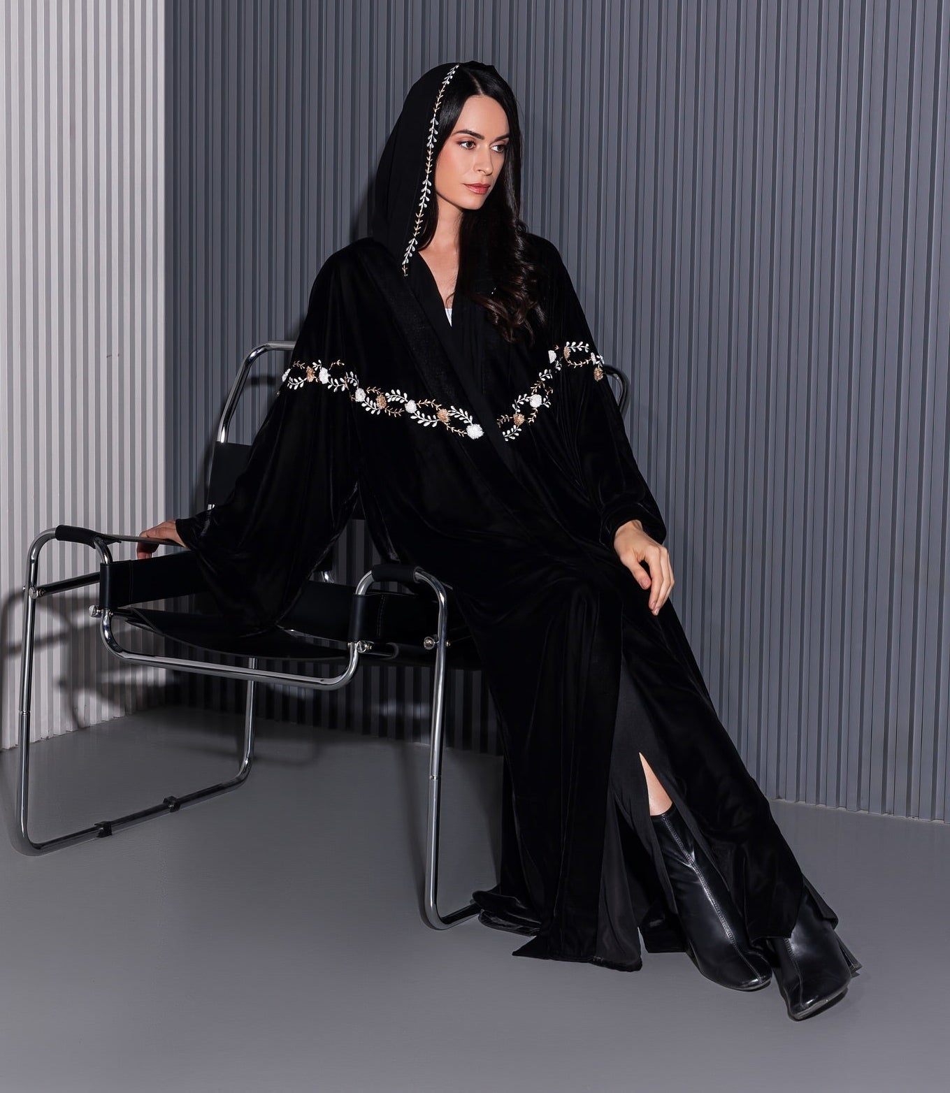 VBLK ABAYA - SASH - MIRA Y MANO