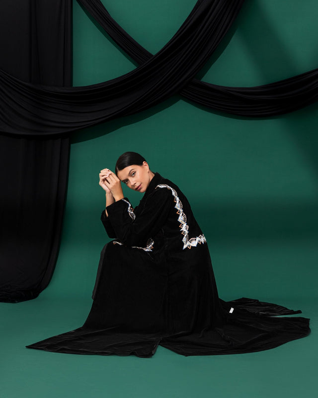 WV3 ABAYA - SASH - MIRA Y MANO