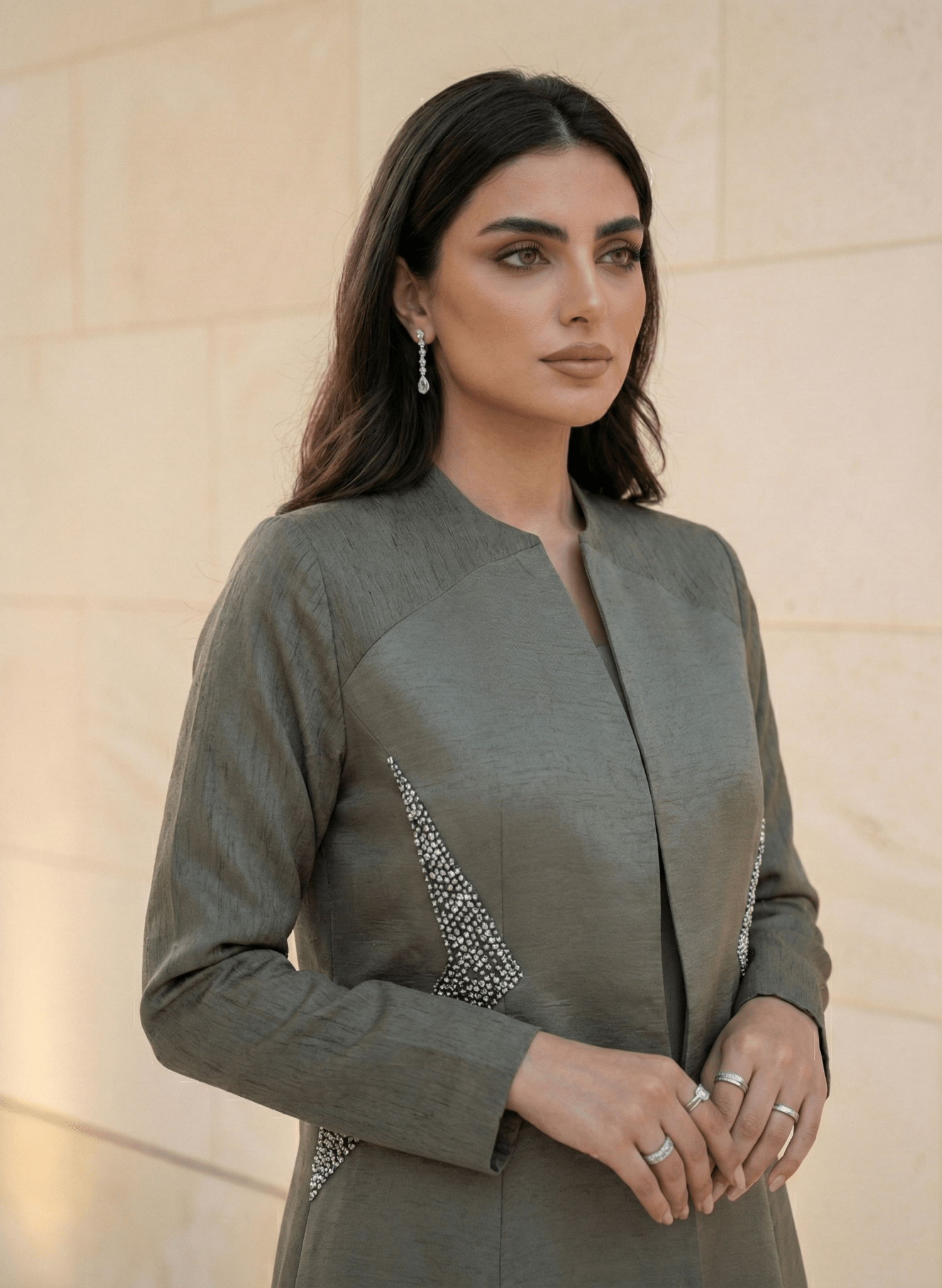 CODE - 003 D3 ABAYA - SCYCLE - MIRA Y MANO