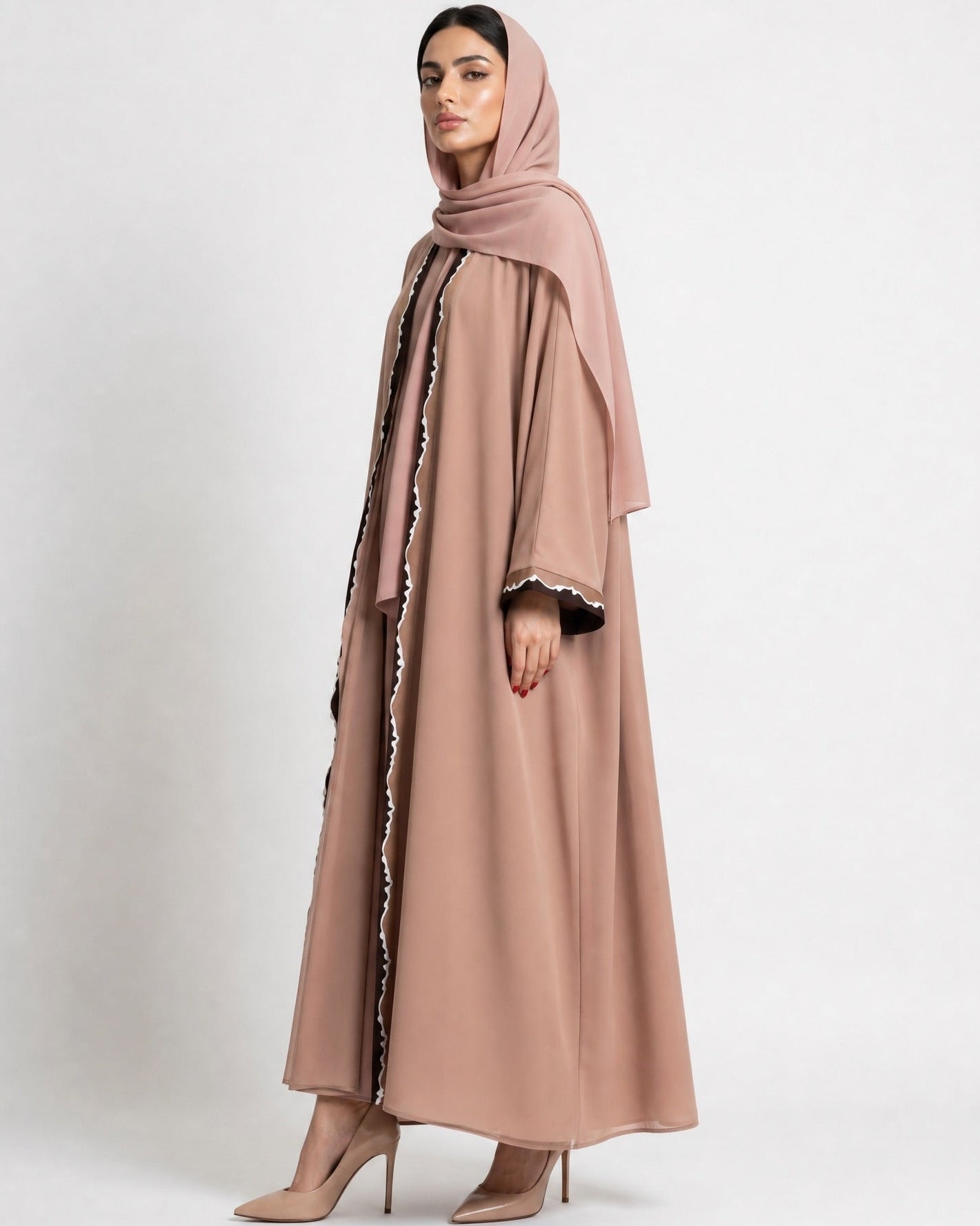 SCYCLE-43 ABAYA - SCYCLE - MIRA Y MANO