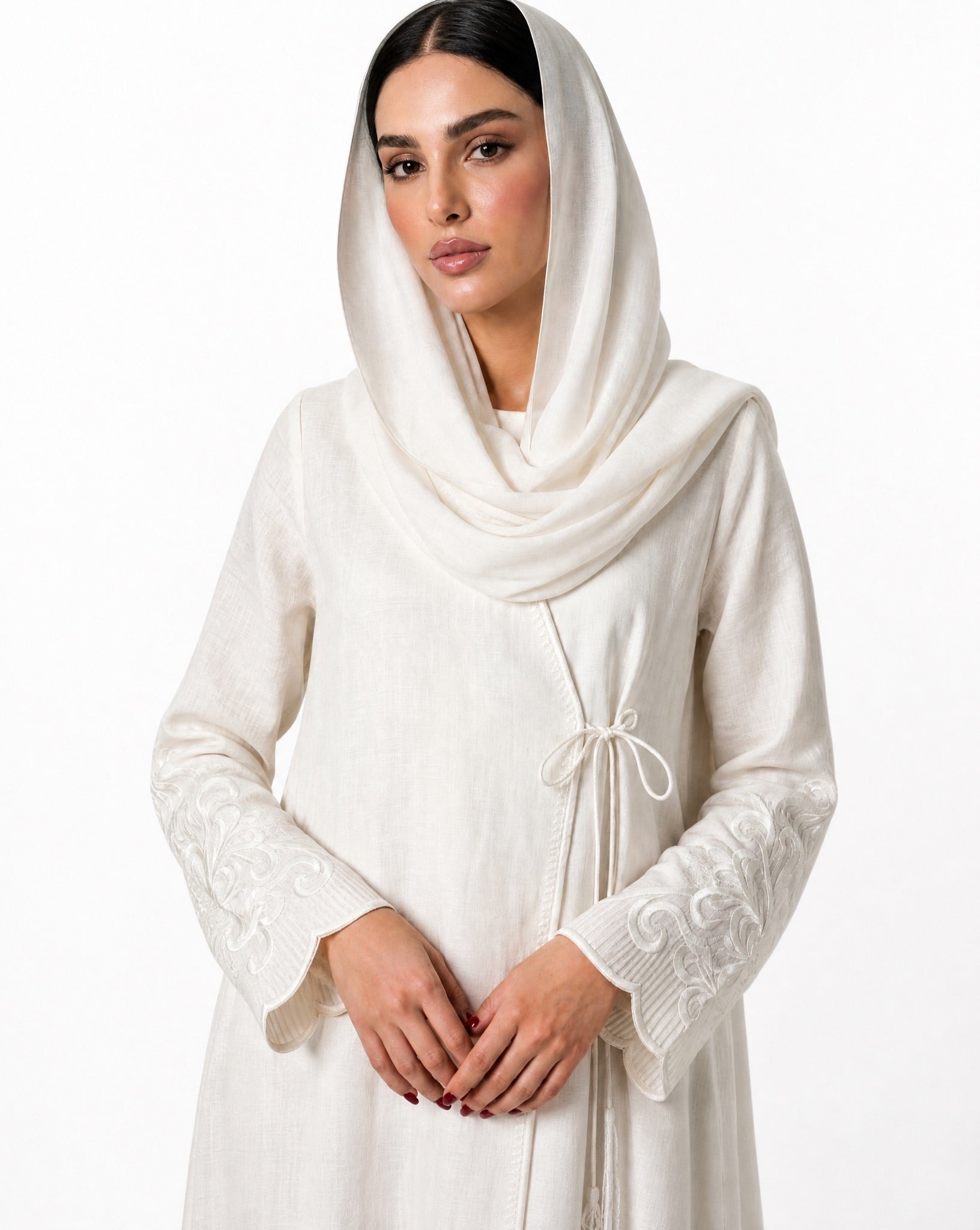 SCYCLE-52 ABAYA - SCYCLE - MIRA Y MANO