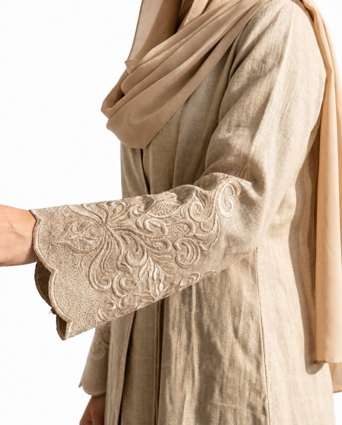 SCYCLE-54 ABAYA - MIRA Y MANO