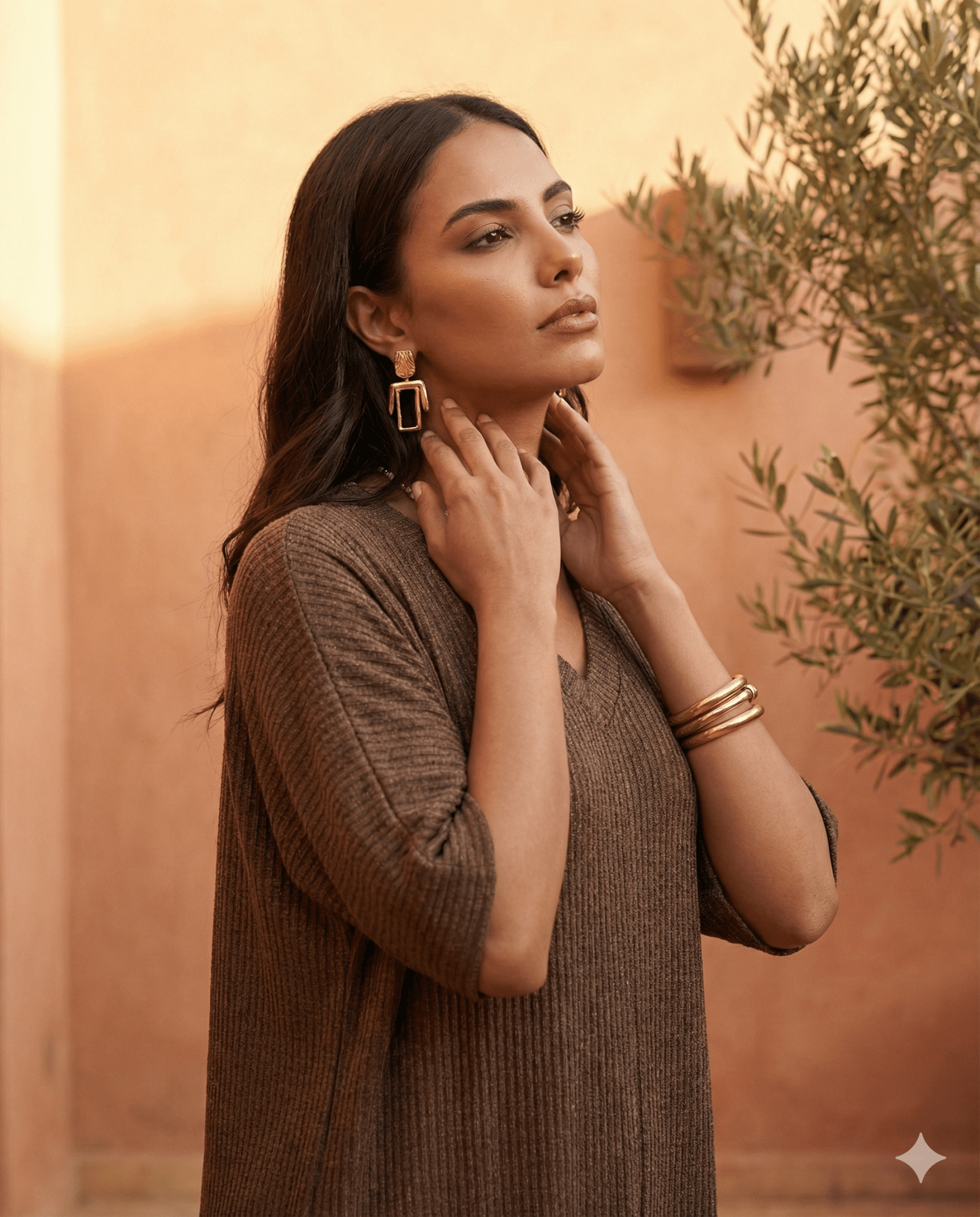 GANDOURA - CH JALABIAH - SHABAKA - MIRA Y MANO