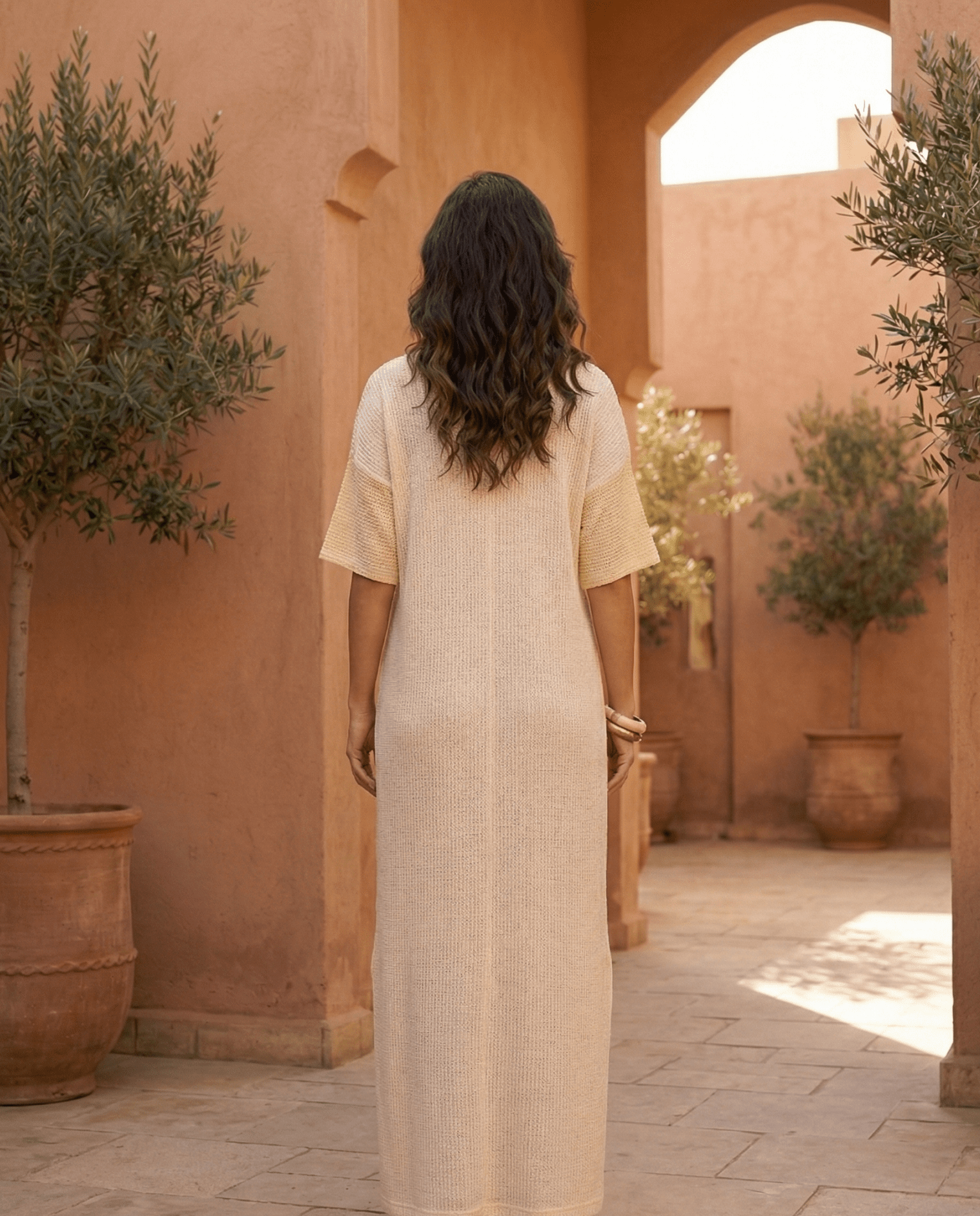 GANDOURA - IV JALABIAH - SHABAKA - MIRA Y MANO