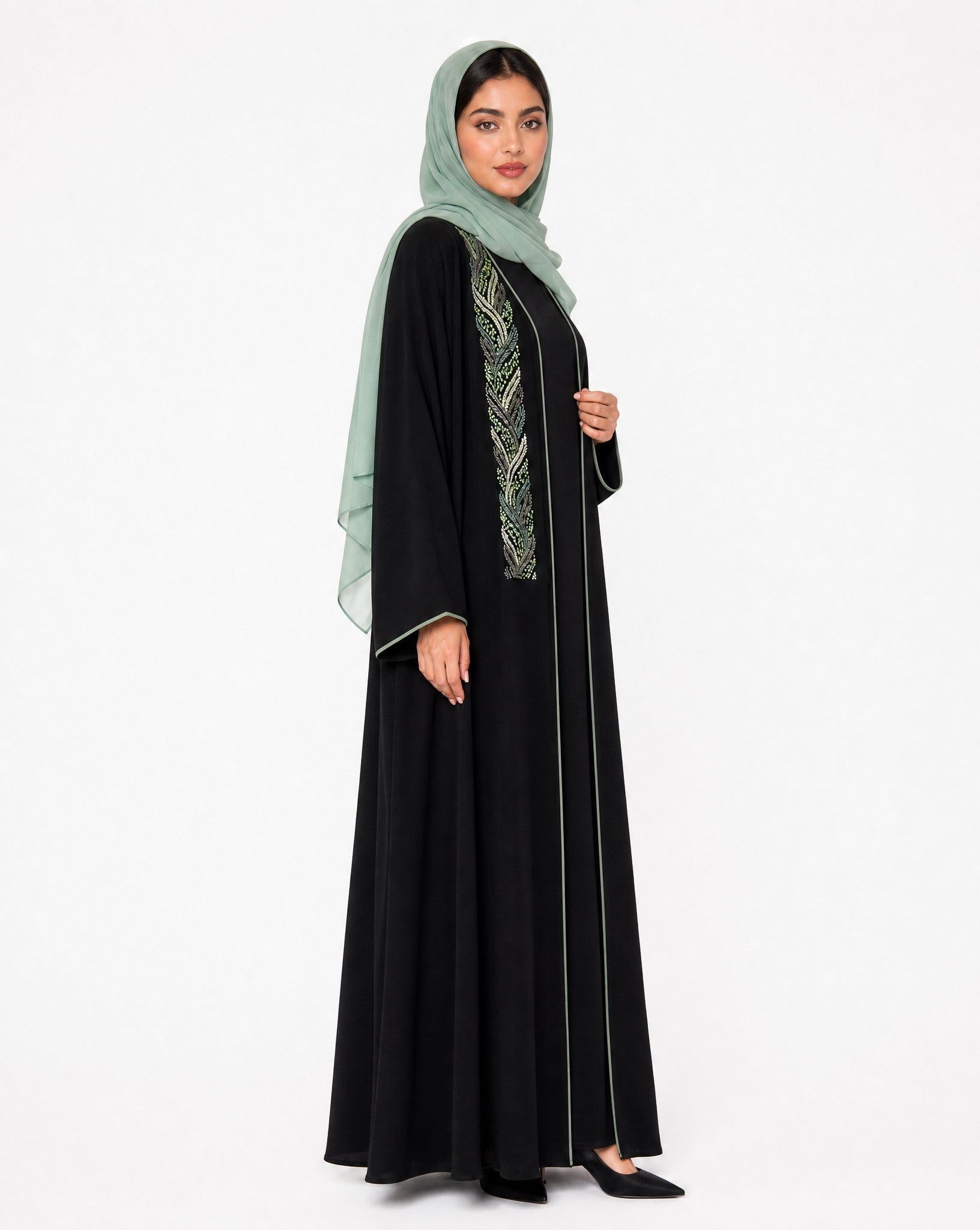 LN-578 ABAYA - SHATHR - MIRA Y MANO
