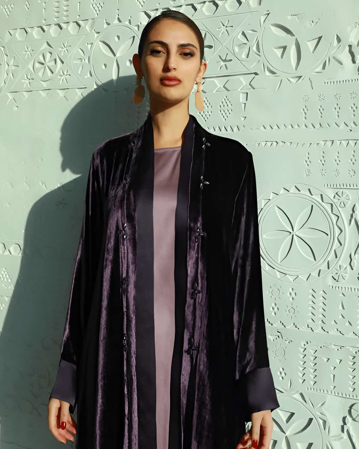 VE - 456 ABAYA - SHATHR - MIRA Y MANO