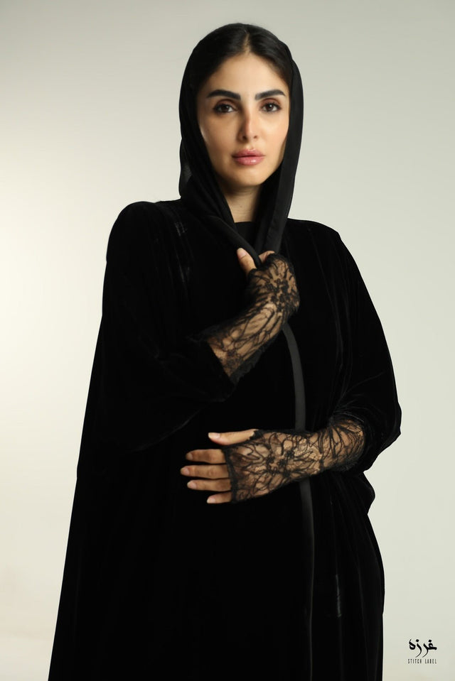 AW24STIT453 ABAYA - STITCH LABEL - MIRA Y MANO