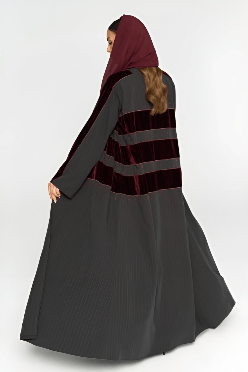 AW25STIT614 ABAYA - STITCH LABEL - MIRA Y MANO