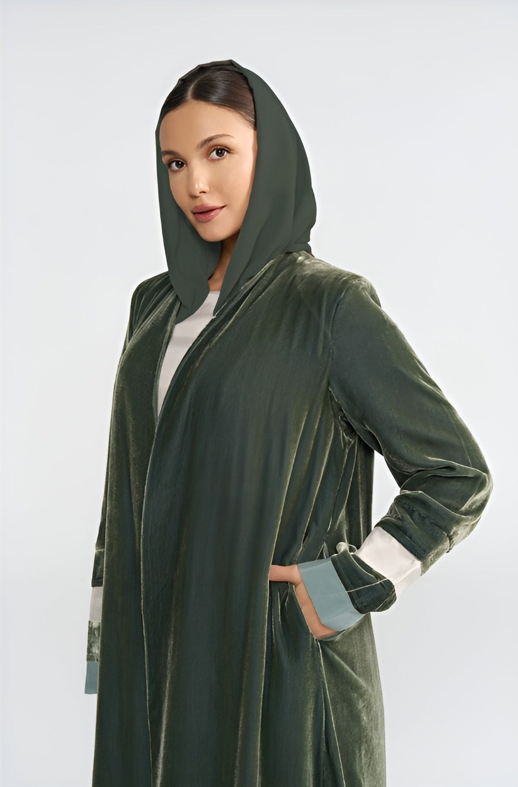 AW25STIT623 ABAYA - STITCH LABEL - MIRA Y MANO