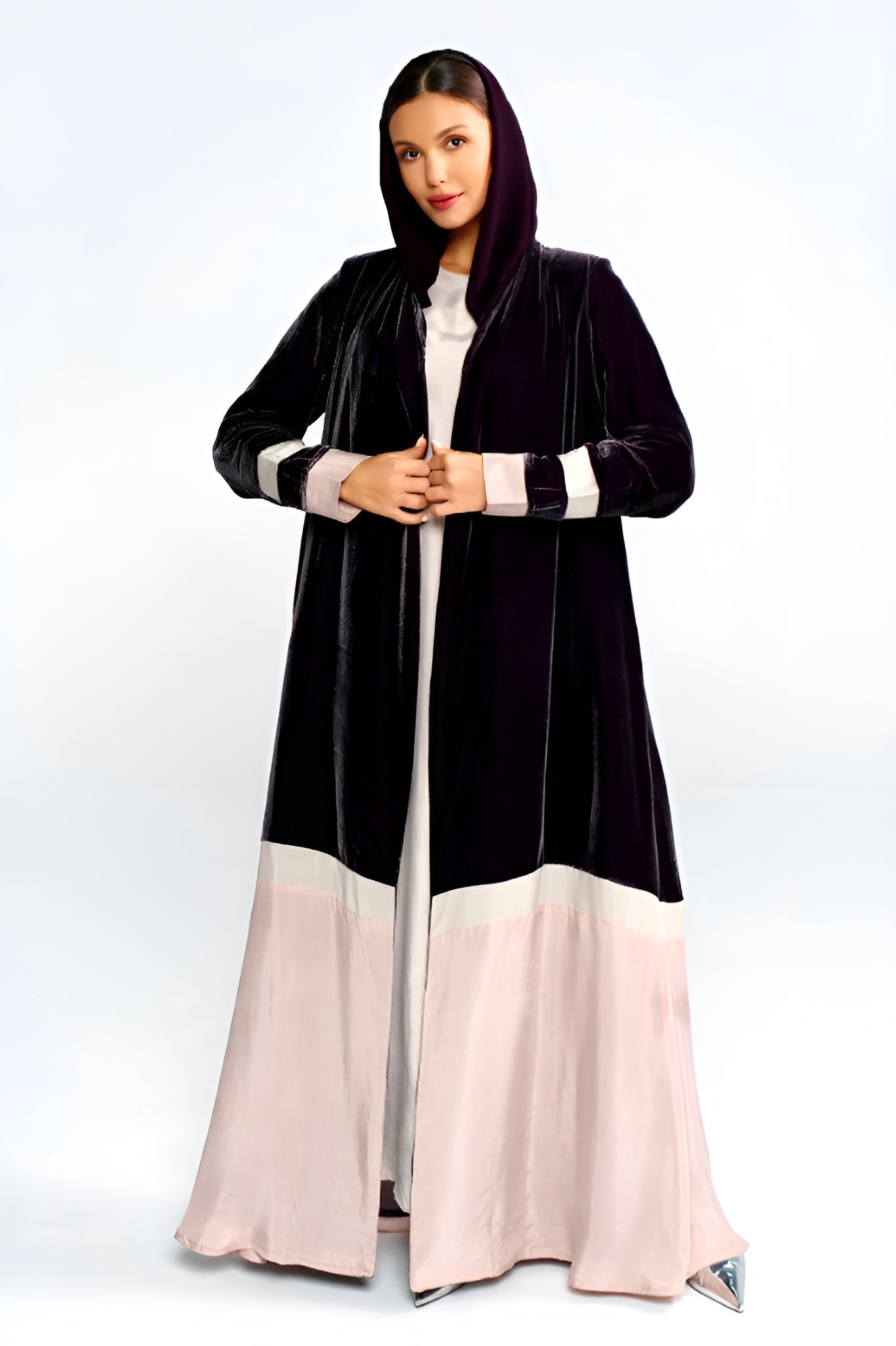 AW25STIT624 ABAYA - STITCH LABEL - MIRA Y MANO