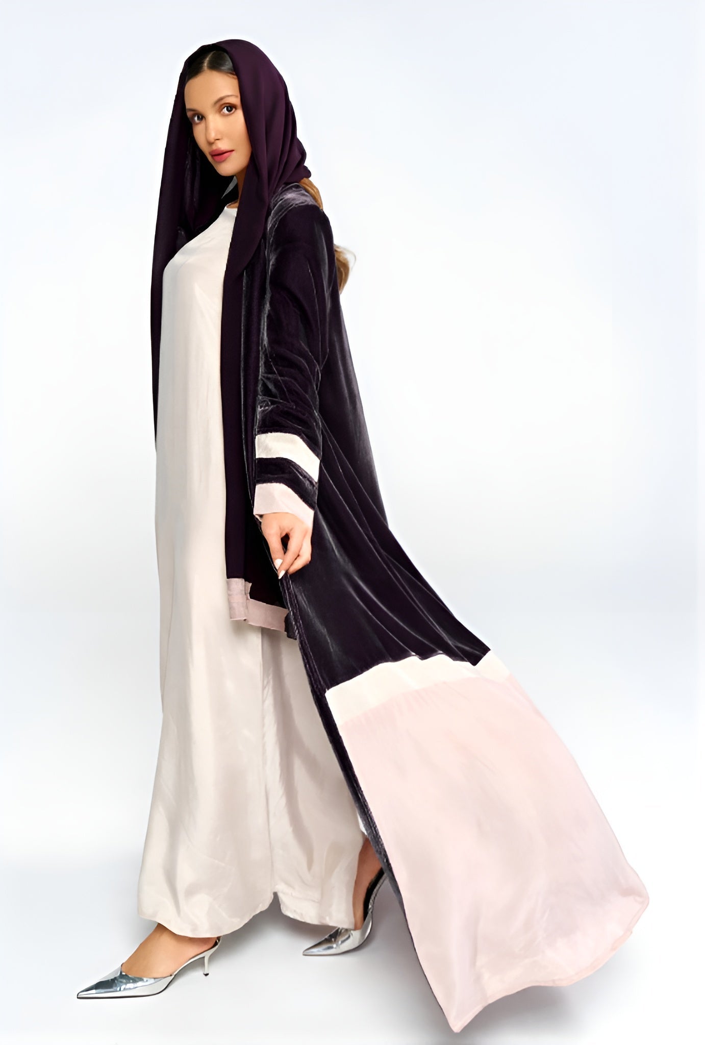 AW25STIT624 ABAYA - STITCH LABEL - MIRA Y MANO