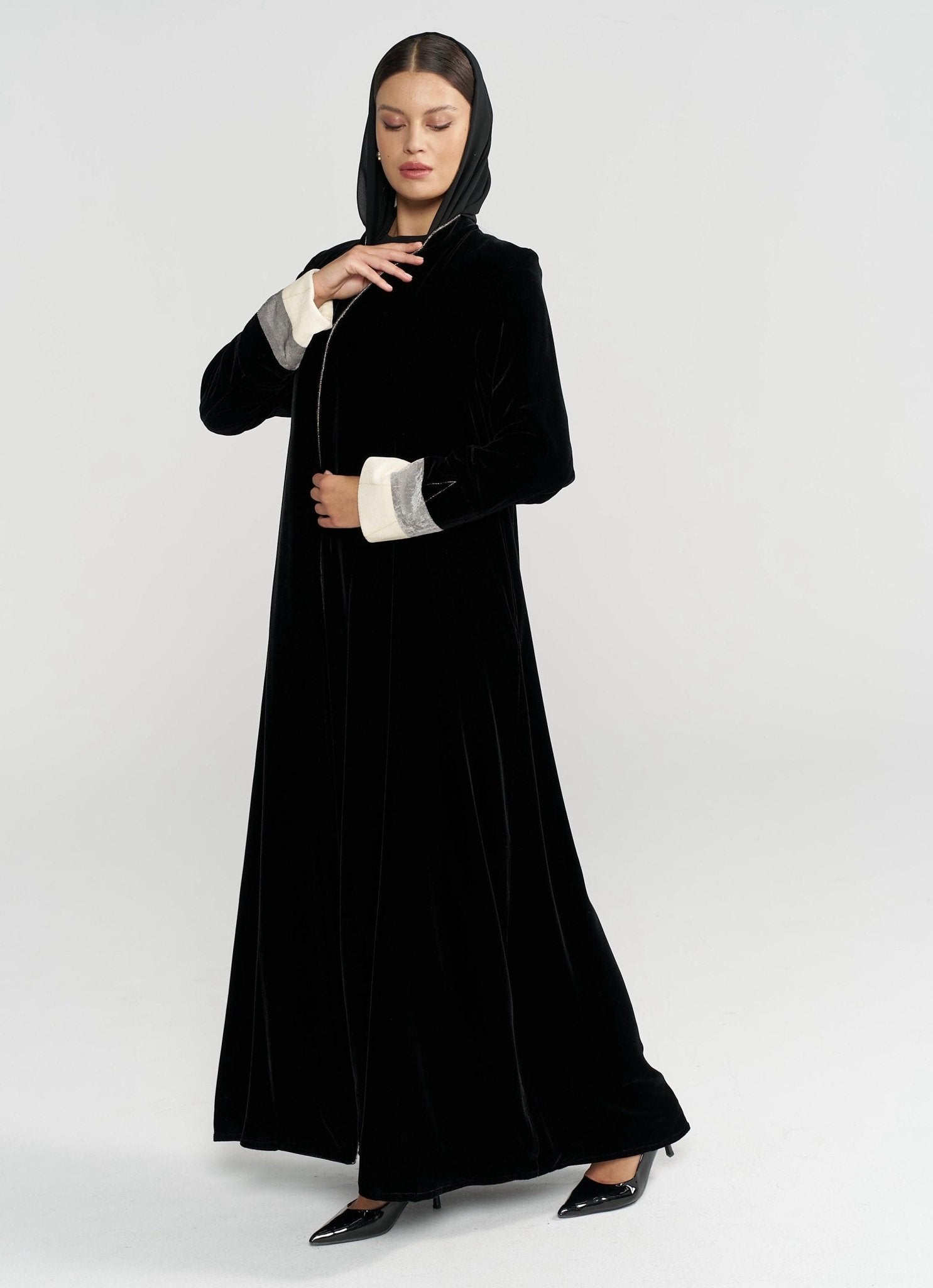 AW25STIT626 ABAYA - STITCH LABEL - MIRA Y MANO