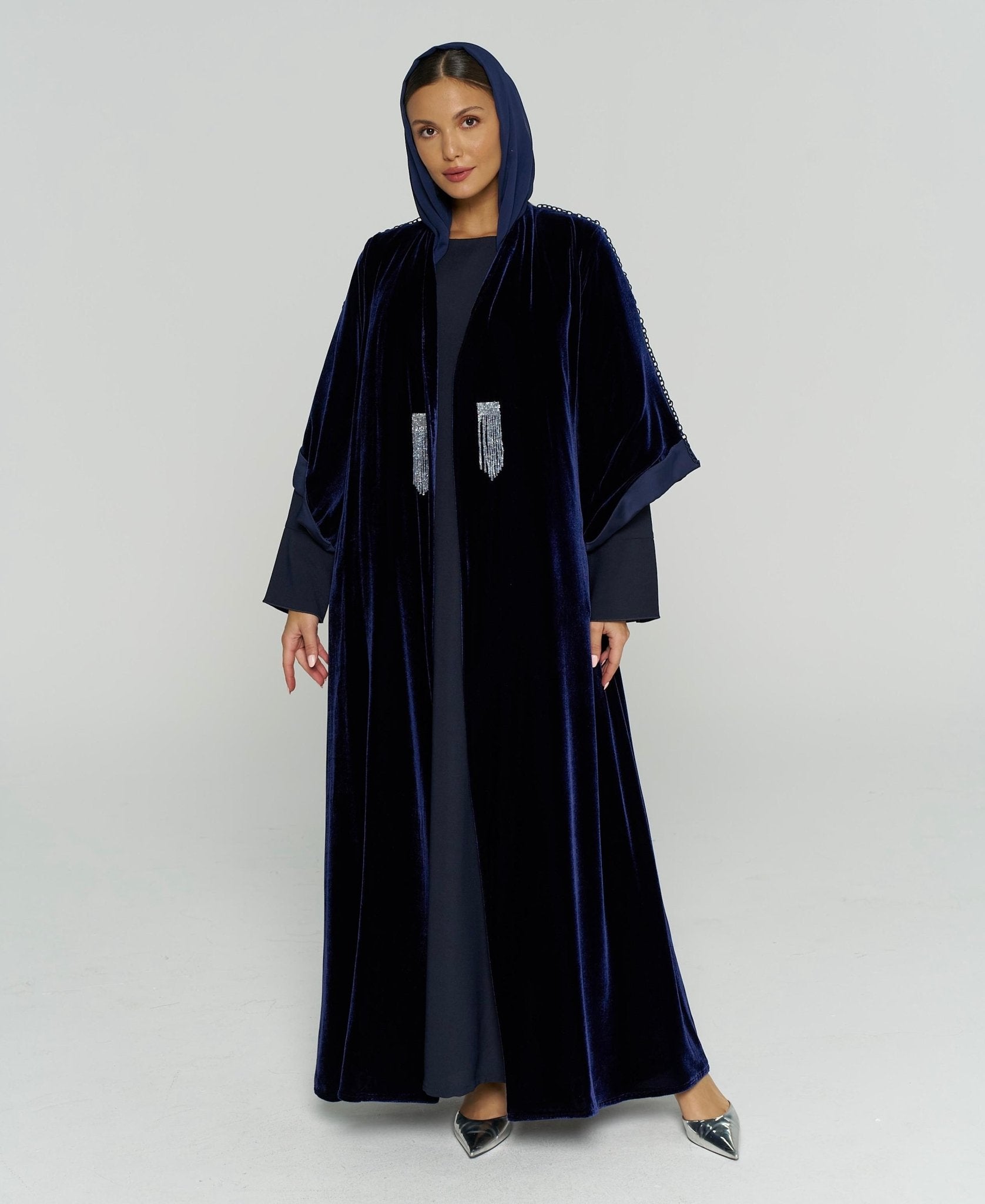 AW25STIT629 ABAYA SET - STITCH LABEL - MIRA Y MANO