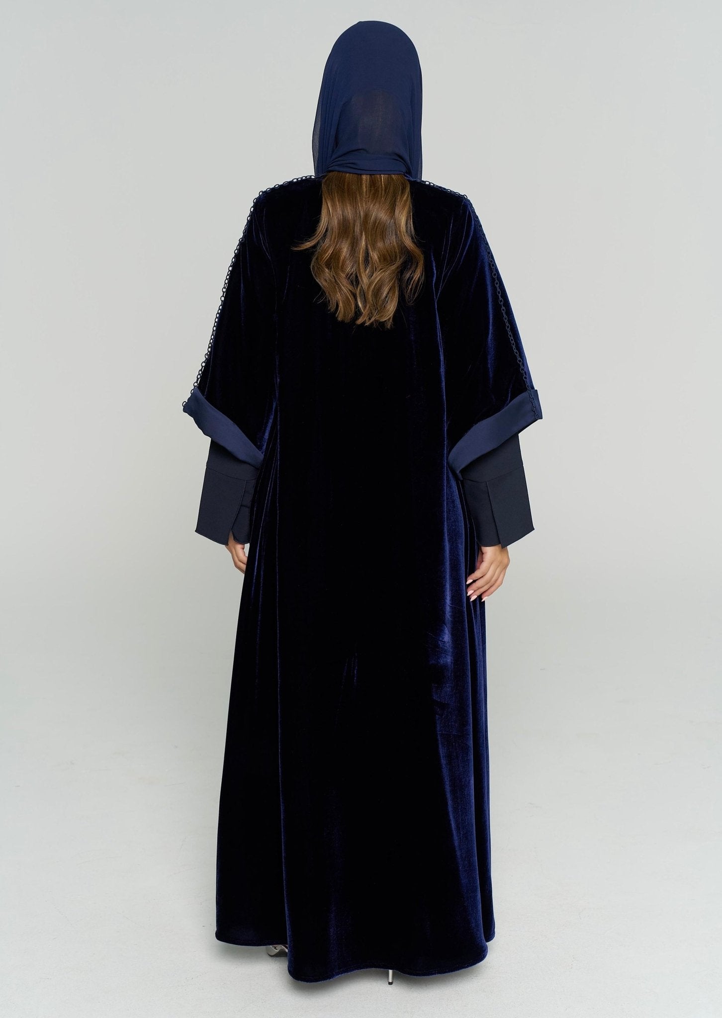 AW25STIT629 ABAYA SET - STITCH LABEL - MIRA Y MANO