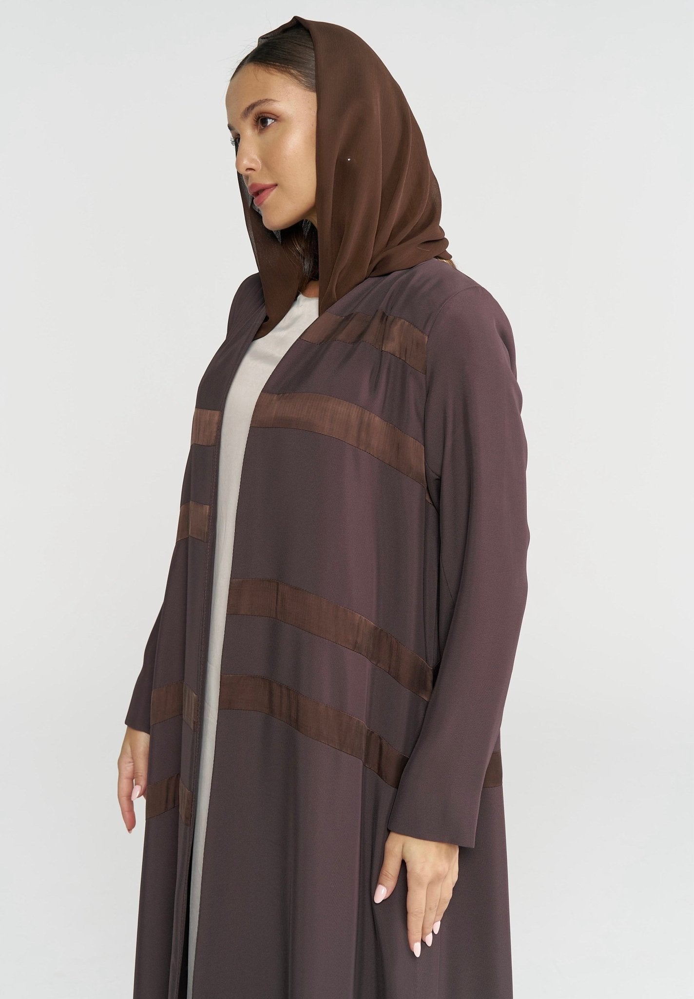 AW25STIT631 ABAYA - STITCH LABEL - MIRA Y MANO