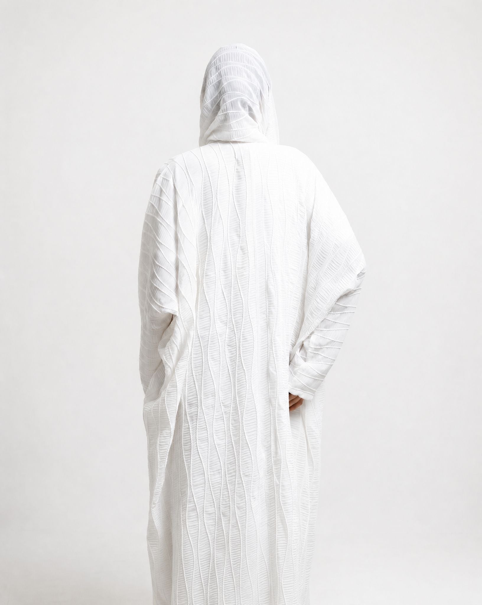 SS26STIT716 ABAYA - STITCH LABEL - MIRA Y MANO