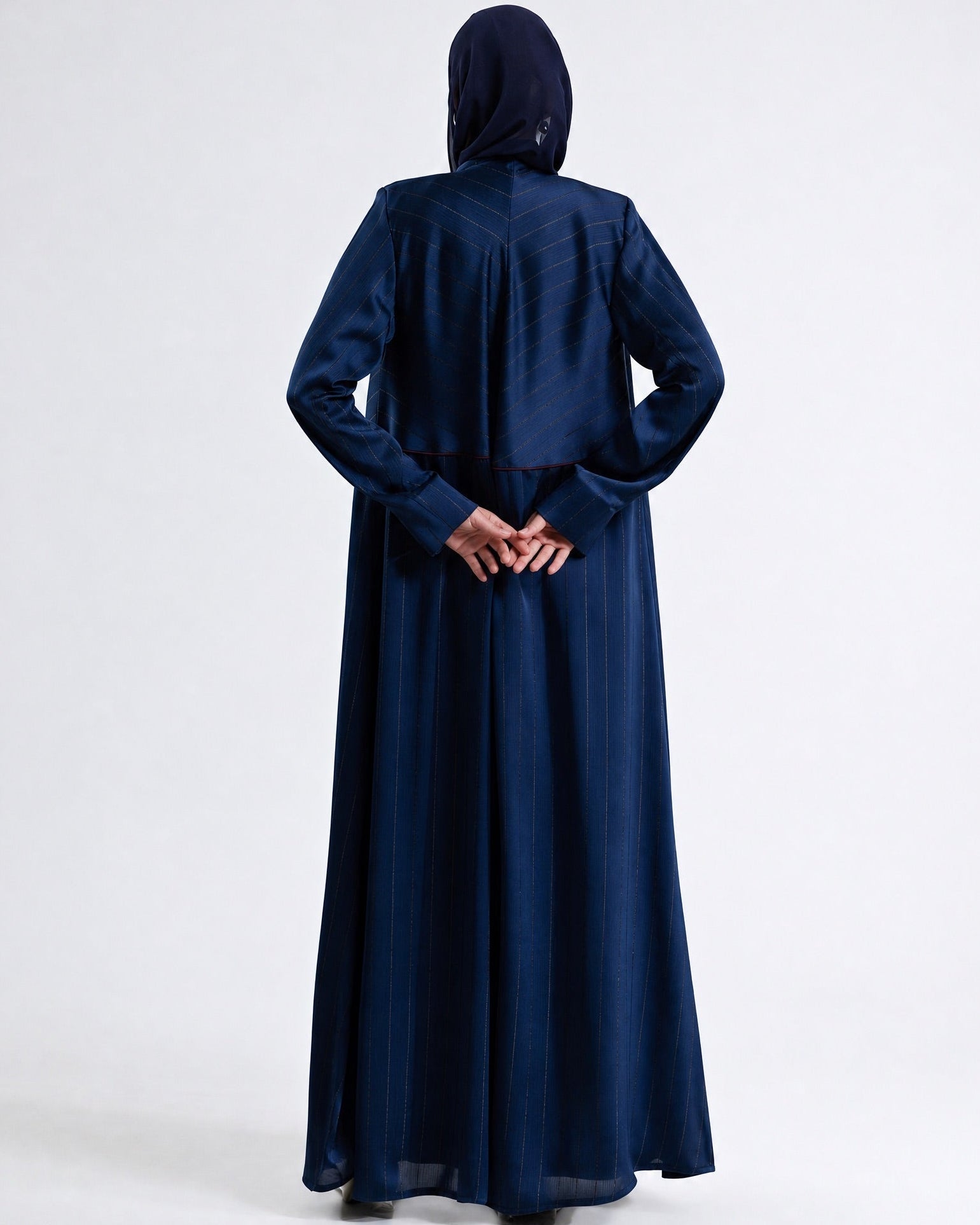SS26STIT732 ABAYA - STITCH LABEL - MIRA Y MANO