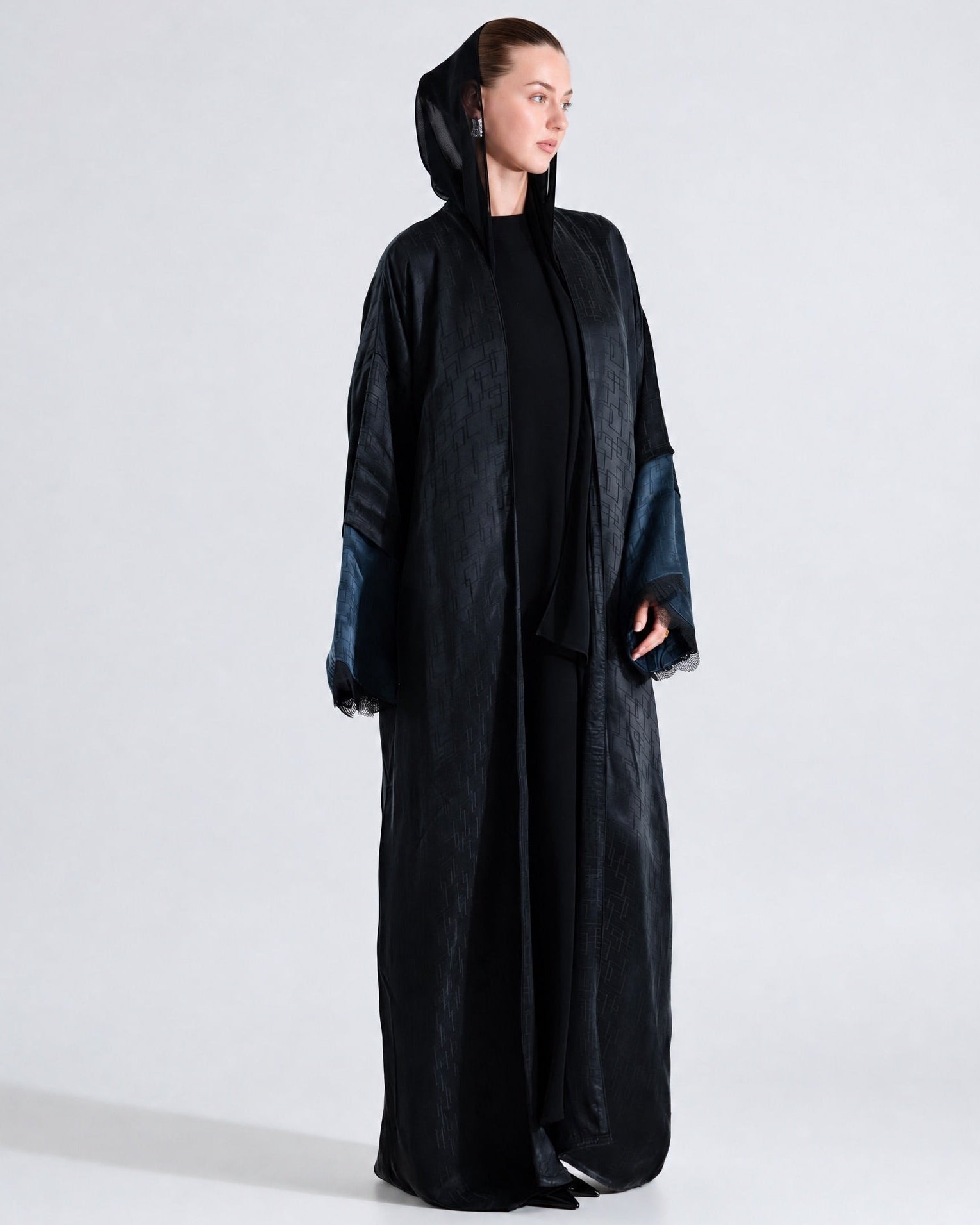 SS26STIT757 ABAYA - STITCH LABEL - MIRA Y MANO