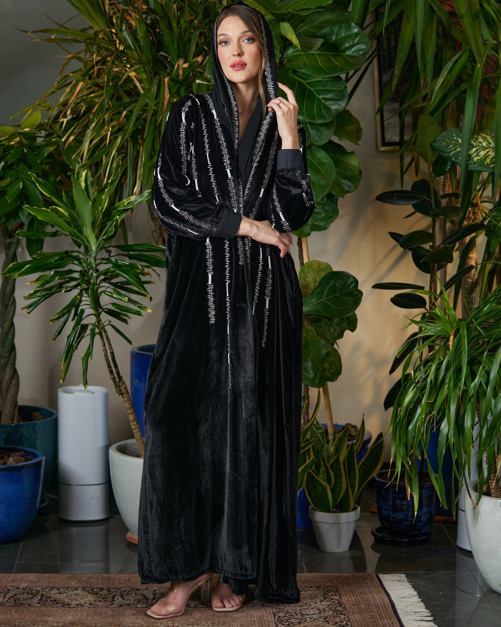 FG 962 ABAYA - STYLE HAUTE COUTURE - MIRA Y MANO