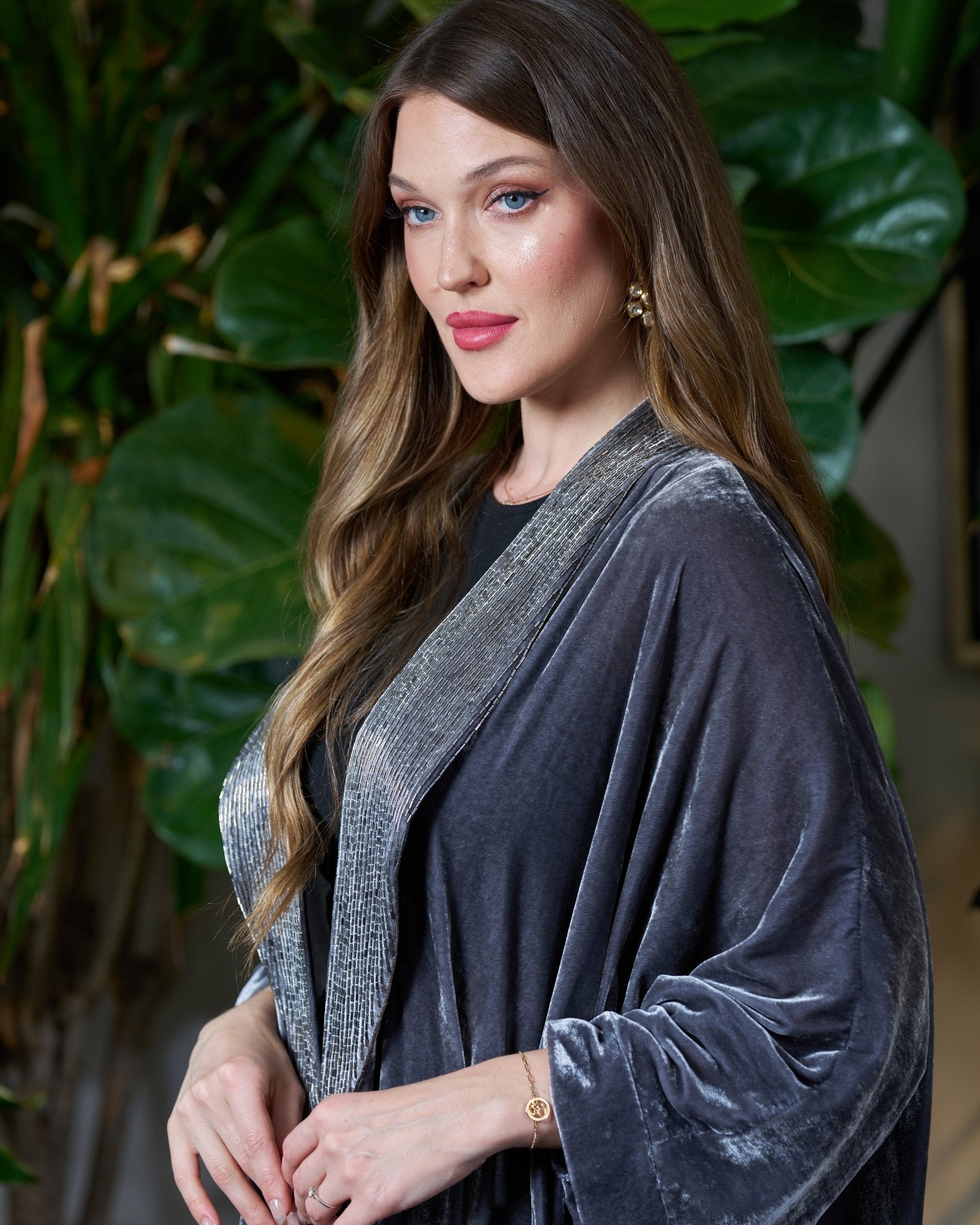 FG 988 - SL ABAYA - STYLE HAUTE COUTURE - MIRA Y MANO