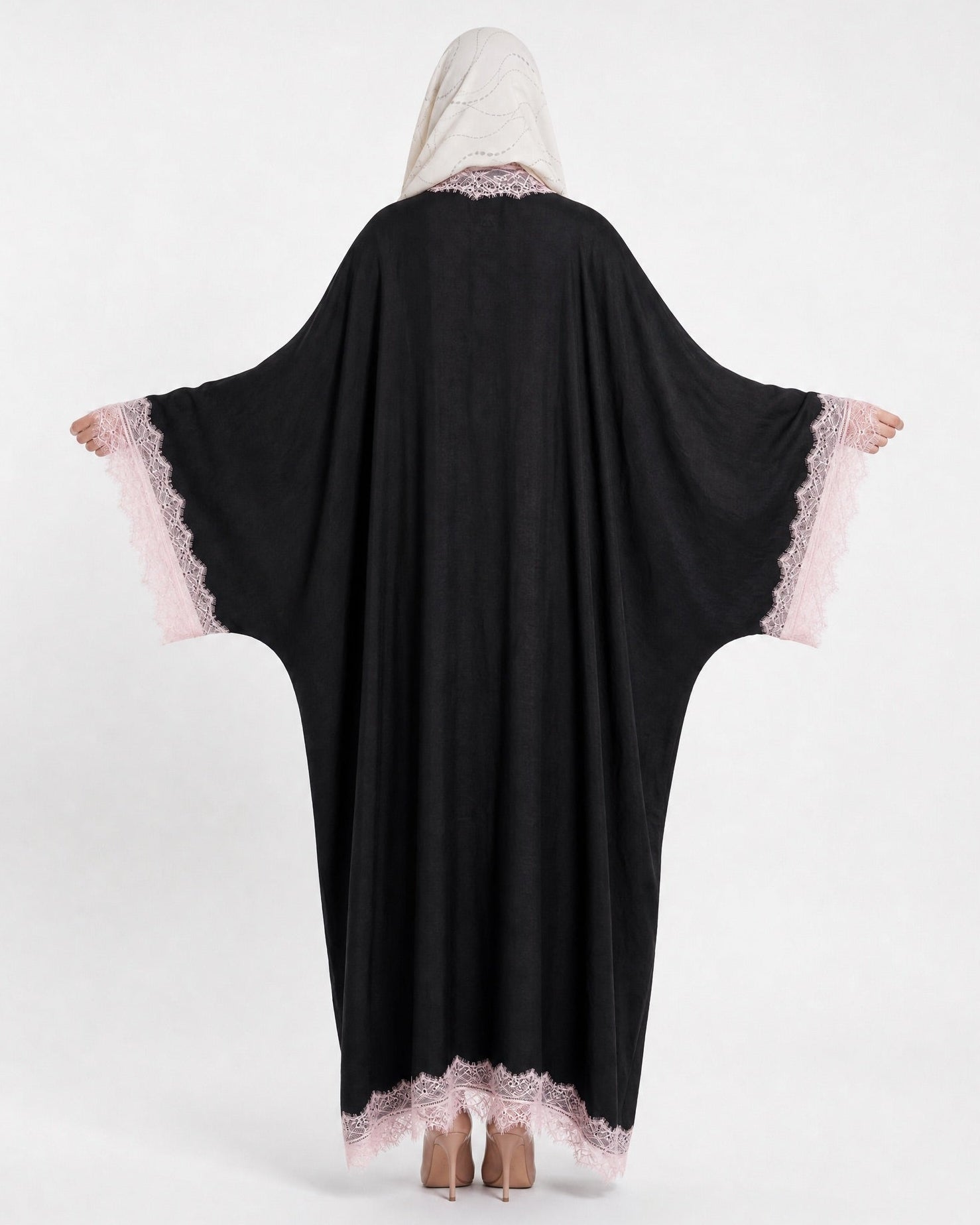 540SU-B-BK ABAYA - SUZAN MUZAFFAR - MIRA Y MANO