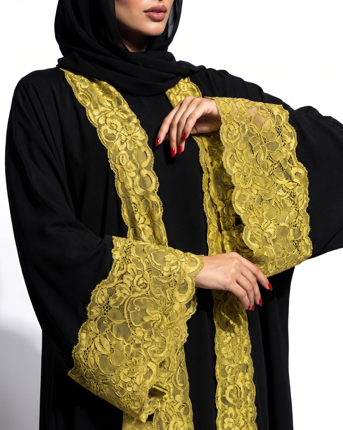 540SU-C-BK ABAYA - SUZAN MUZAFFAR - MIRA Y MANO