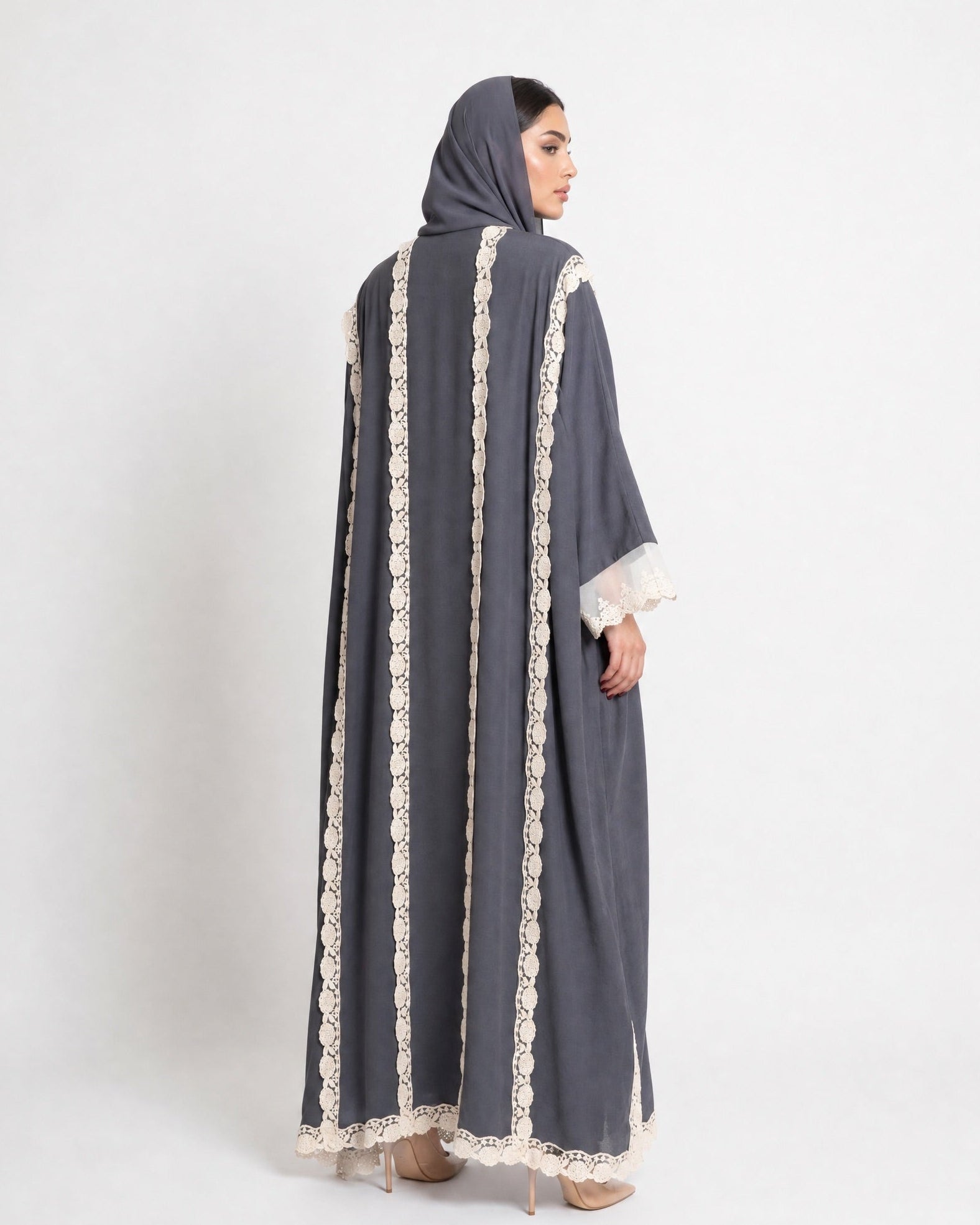 560SU-LSG-Light Slate Gray Linen Abaya - SUZAN MUZAFFAR - MIRA Y MANO