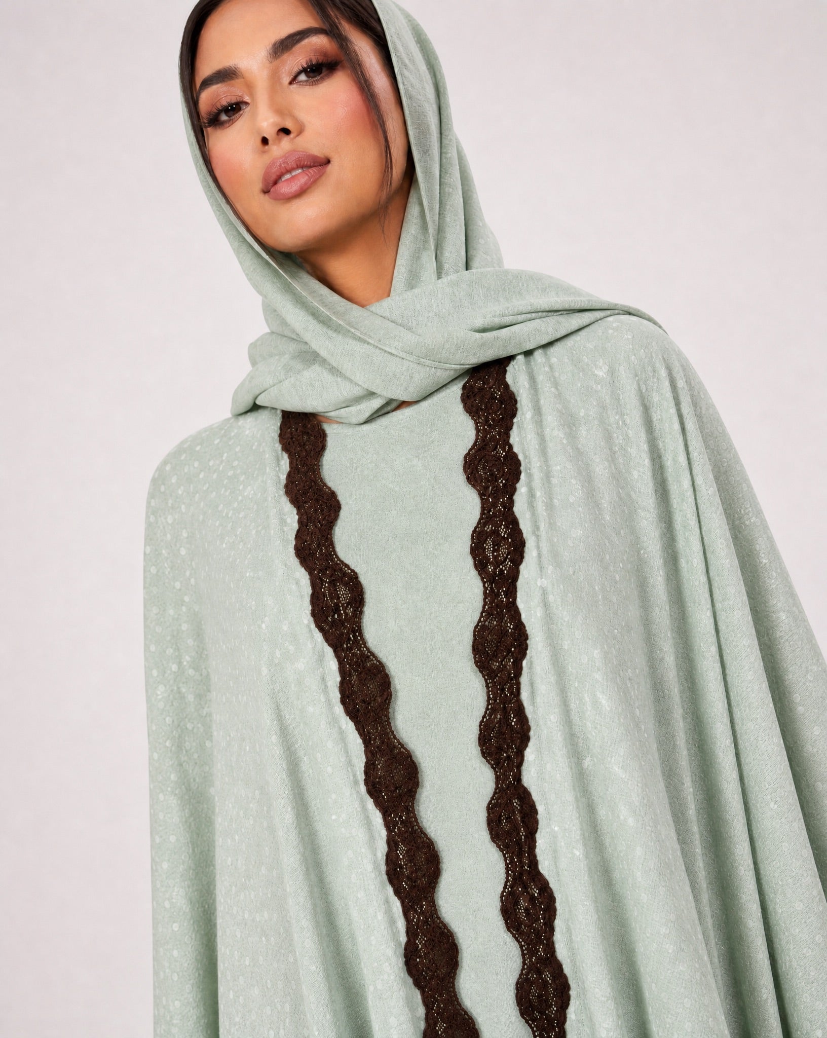 580SU-PG-Pale Green Cotton Abaya - SUZAN MUZAFFAR - MIRA Y MANO