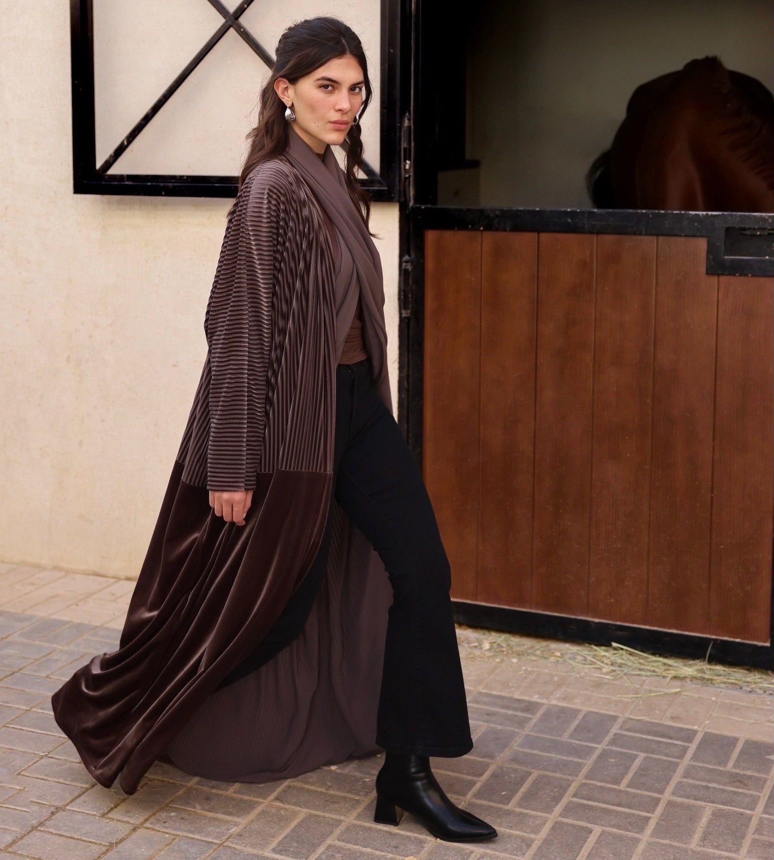 ALIGN MOCHA ABAYA - TEAL - MIRA Y MANO