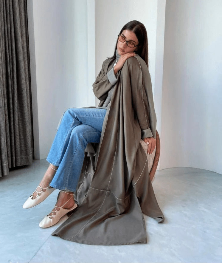 LINEA - G ABAYA - TEAL - MIRA Y MANO