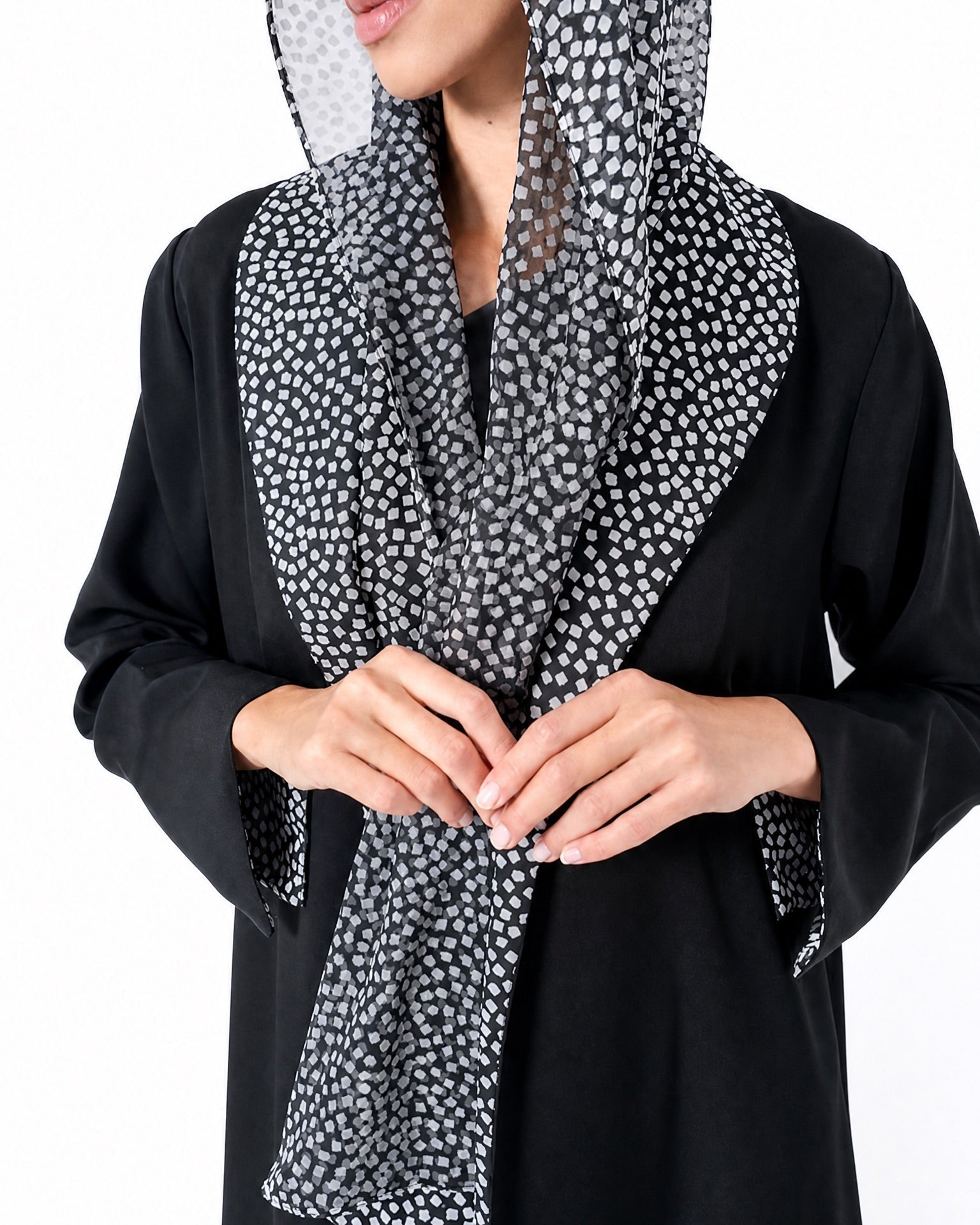 Scattered Suit-BK – Abaya – Product image 3