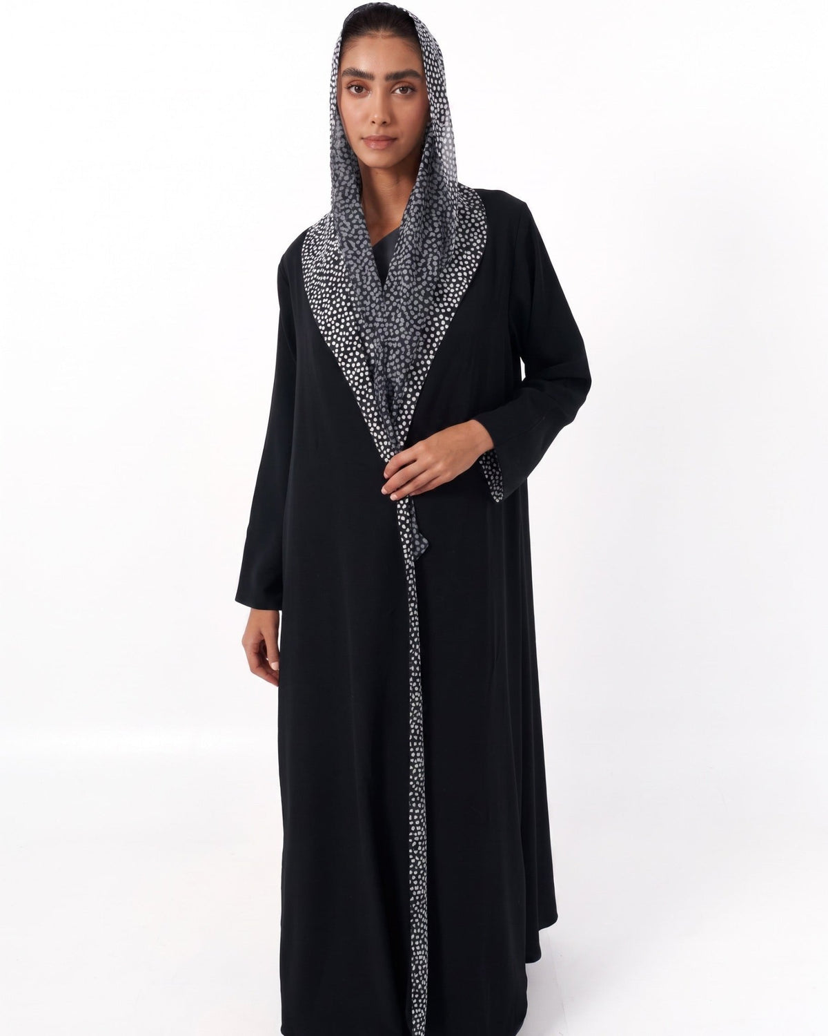 Scattered Suit-BK – عباية – صورة المنتج 1