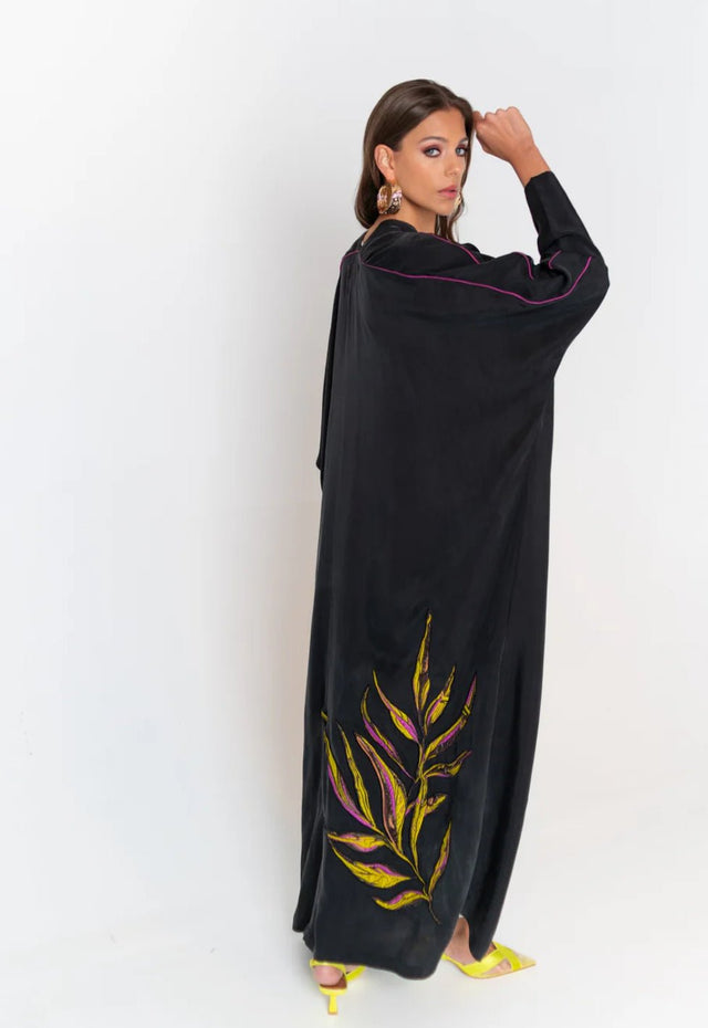 TH1294 ABAYAS - THAA KSA - MIRA Y MANO