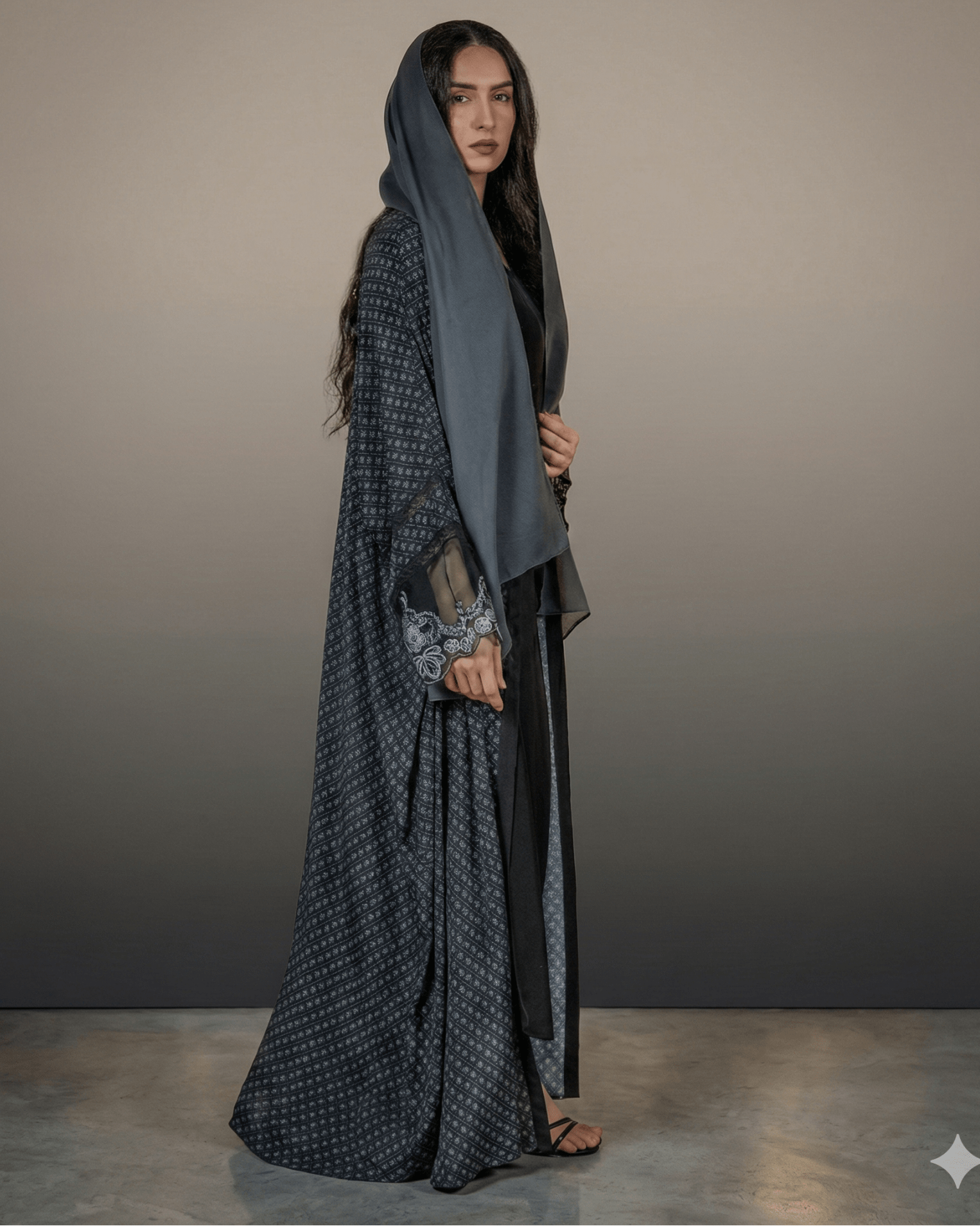 BT6529 - A ABAYA - THE DRESSING ROOM - MIRA Y MANO