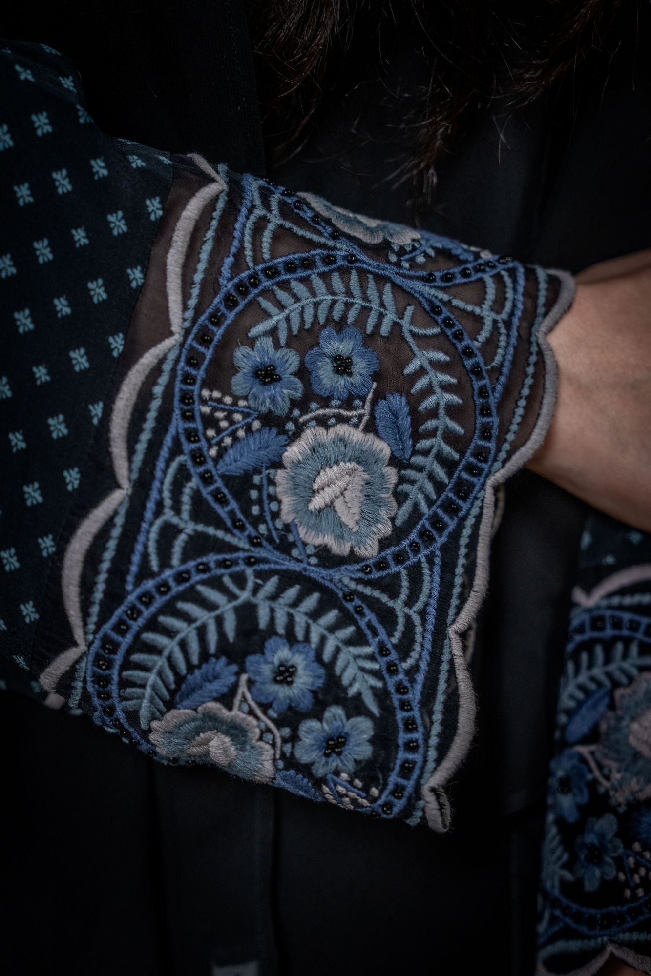 BT6529 - D ABAYA - THE DRESSING ROOM - MIRA Y MANO