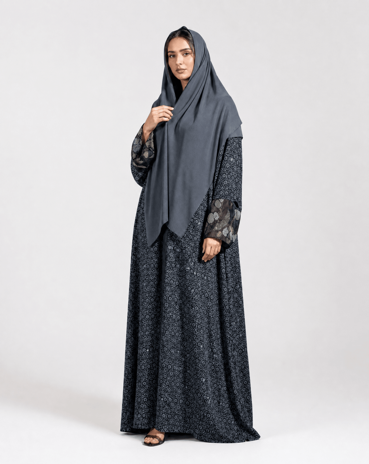 عباية كريب سوداء BT6529-G – صورة المنتج 3