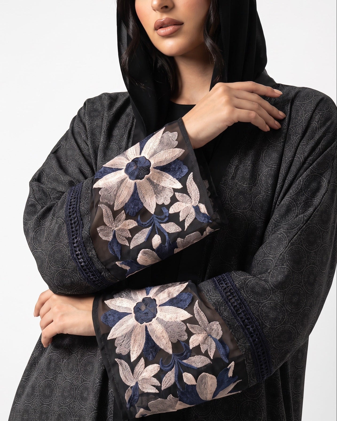 BT6529-S ABAYA - THE DRESSING ROOM - MIRA Y MANO
