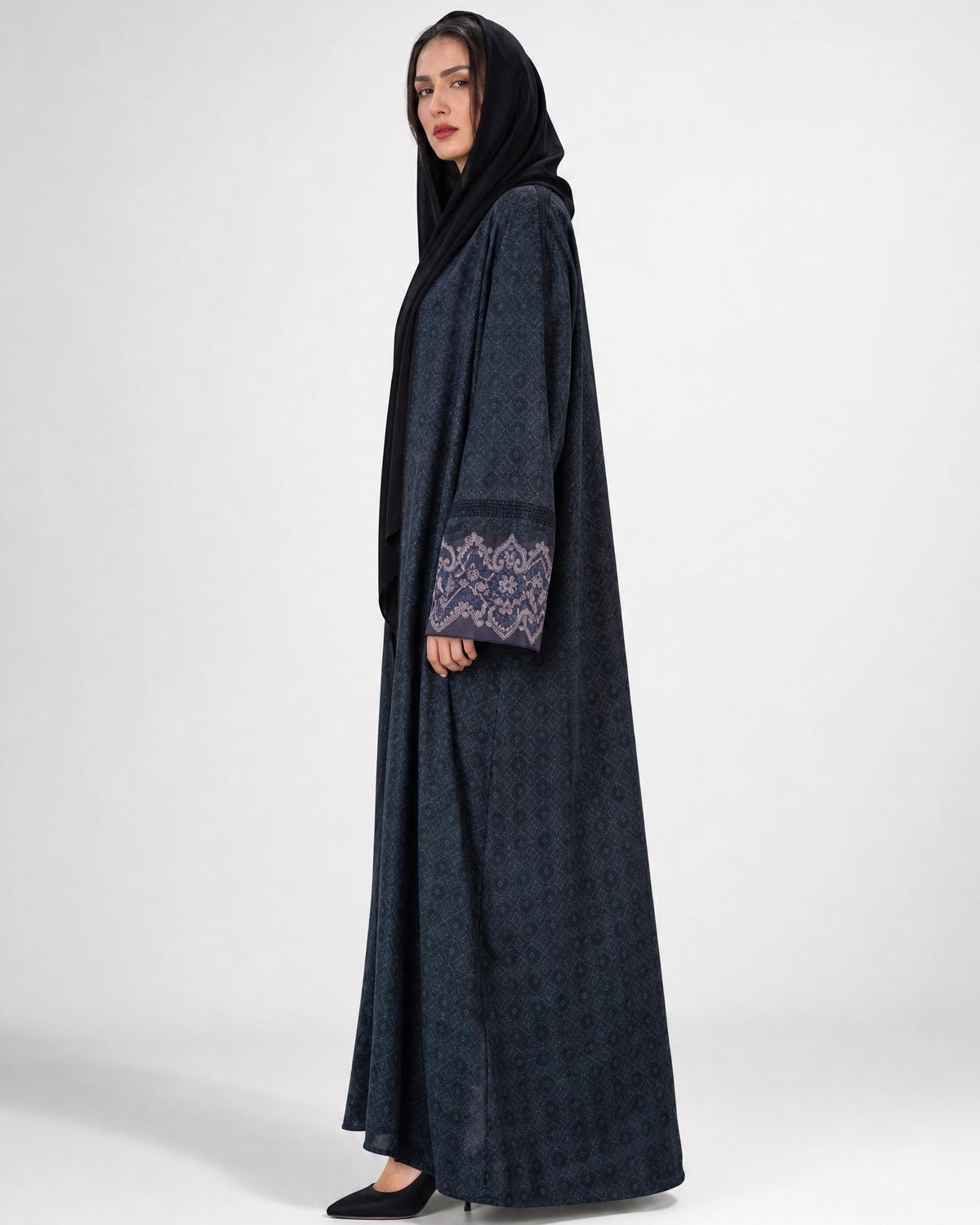 BT6529-S1 – عباية كريب سوداء – صورة المنتج 3