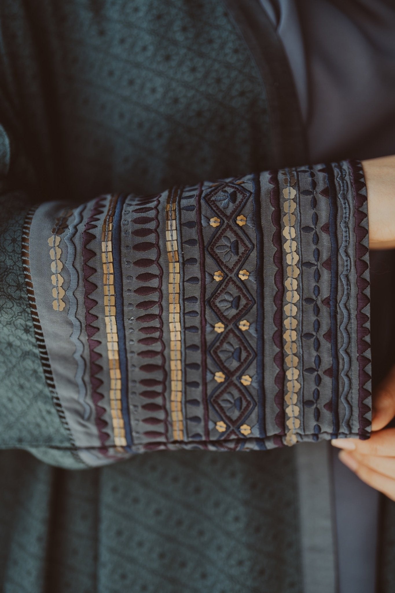 BT6562 - D ABAYA - THE DRESSING ROOM - MIRA Y MANO