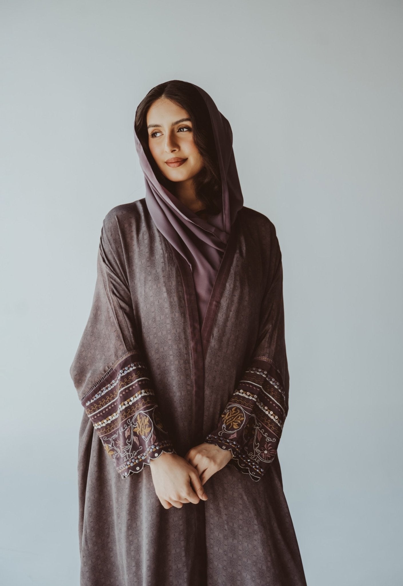 BT6562 - G ABAYA - THE DRESSING ROOM - MIRA Y MANO