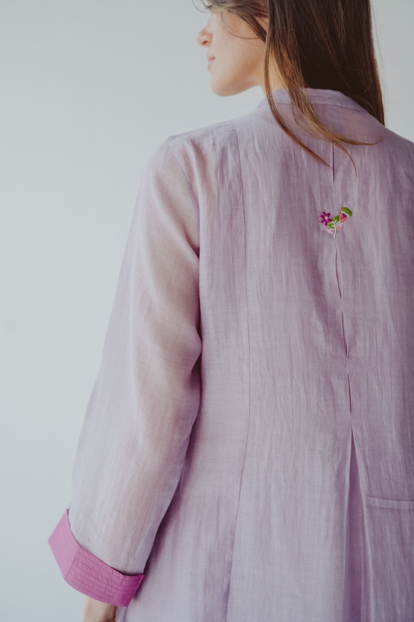 BT6588 - L JALABIAH - THE DRESSING ROOM - MIRA Y MANO