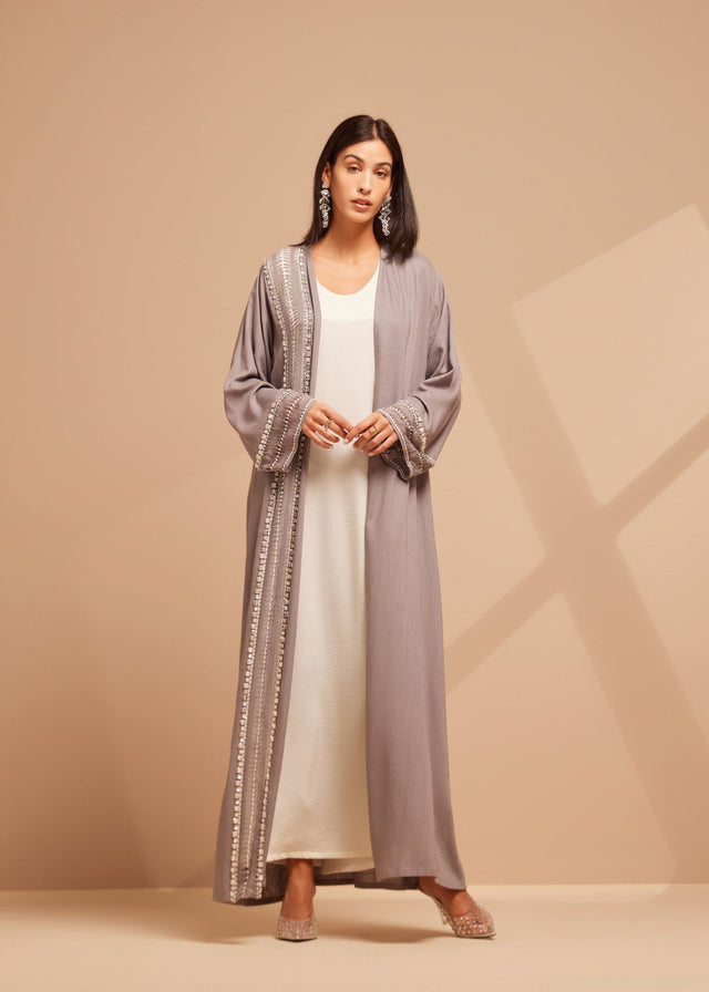 RAMADAN24LOOK10G ABAYA - THE ORPHIC - MIRA Y MANO